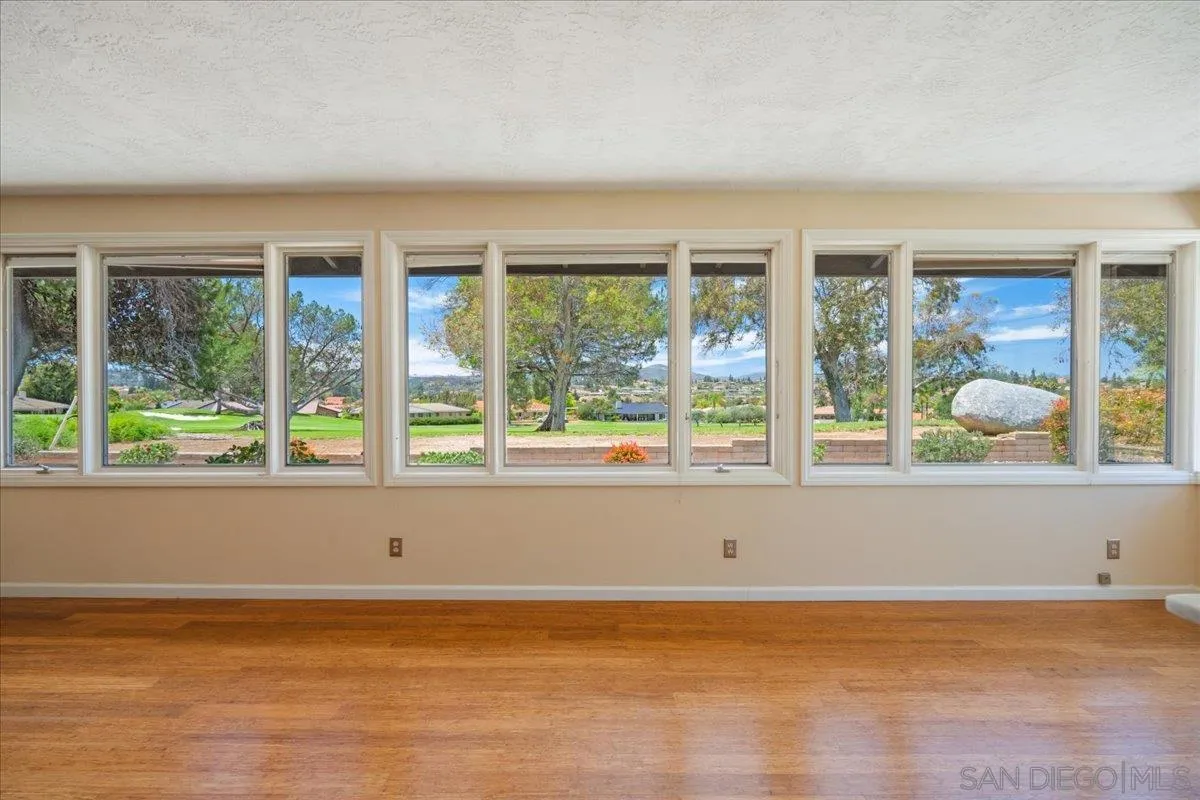 https://cdn.realtyfeed.com/cdn/127/260016746/7aa0cd7e4126b9b6aa34ad830a5277eb.webp