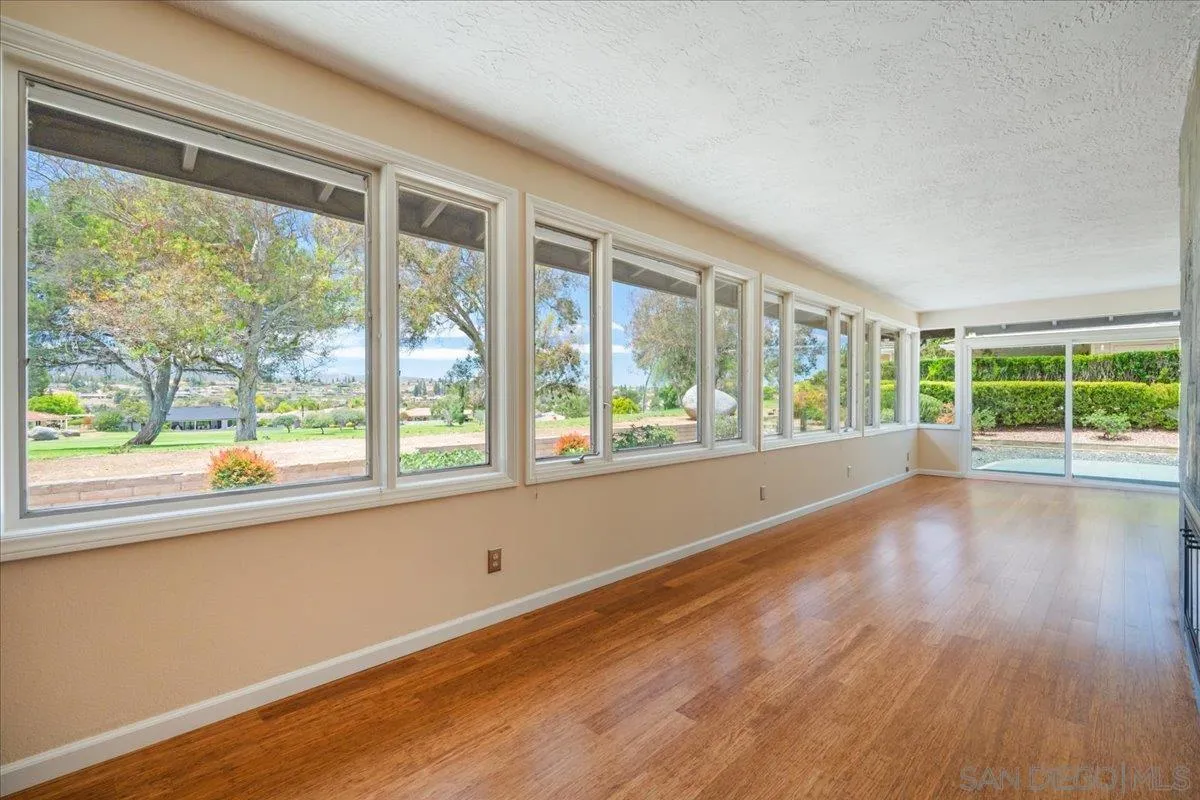 https://cdn.realtyfeed.com/cdn/127/260016746/a4bfa023e99f6d3ff4ae601c6dcf7933.webp