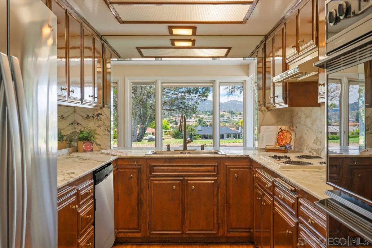 https://cdn.realtyfeed.com/cdn/127/260016746/c24ec5242e659cf072574dfb9b3cccd9.webp