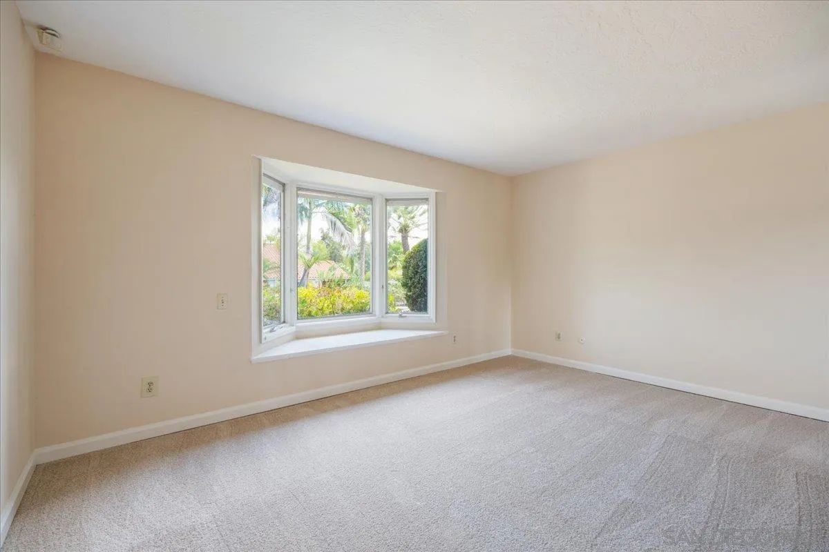 https://cdn.realtyfeed.com/cdn/127/260016746/e5e04d9078d3af8e06cd37ce12089d43.webp