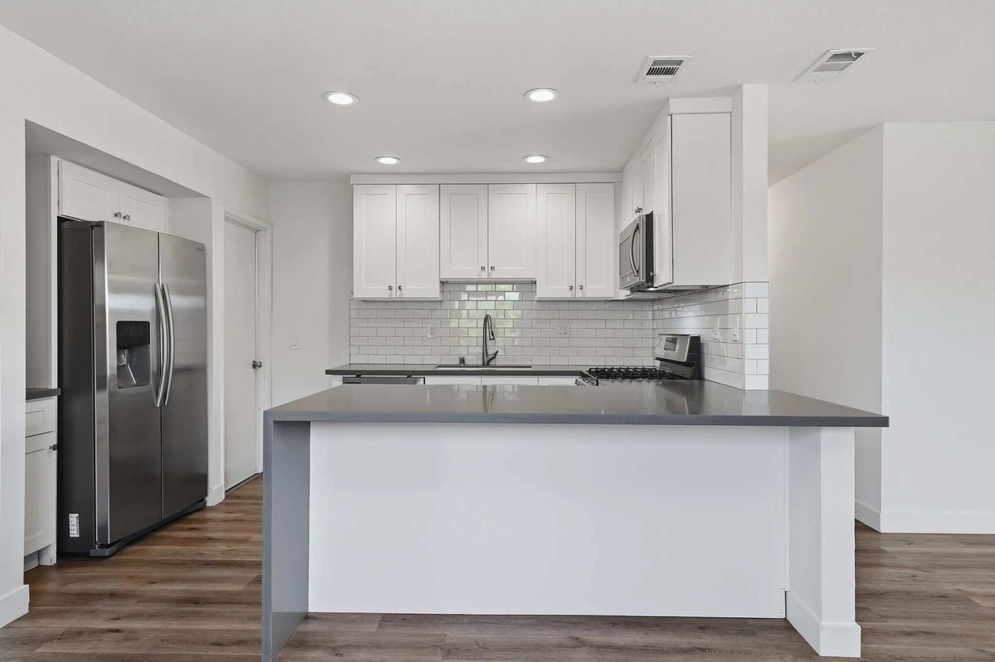 https://cdn.realtyfeed.com/cdn/127/260016758/4fb4c17934116f2cfc42458ec630dc54.webp