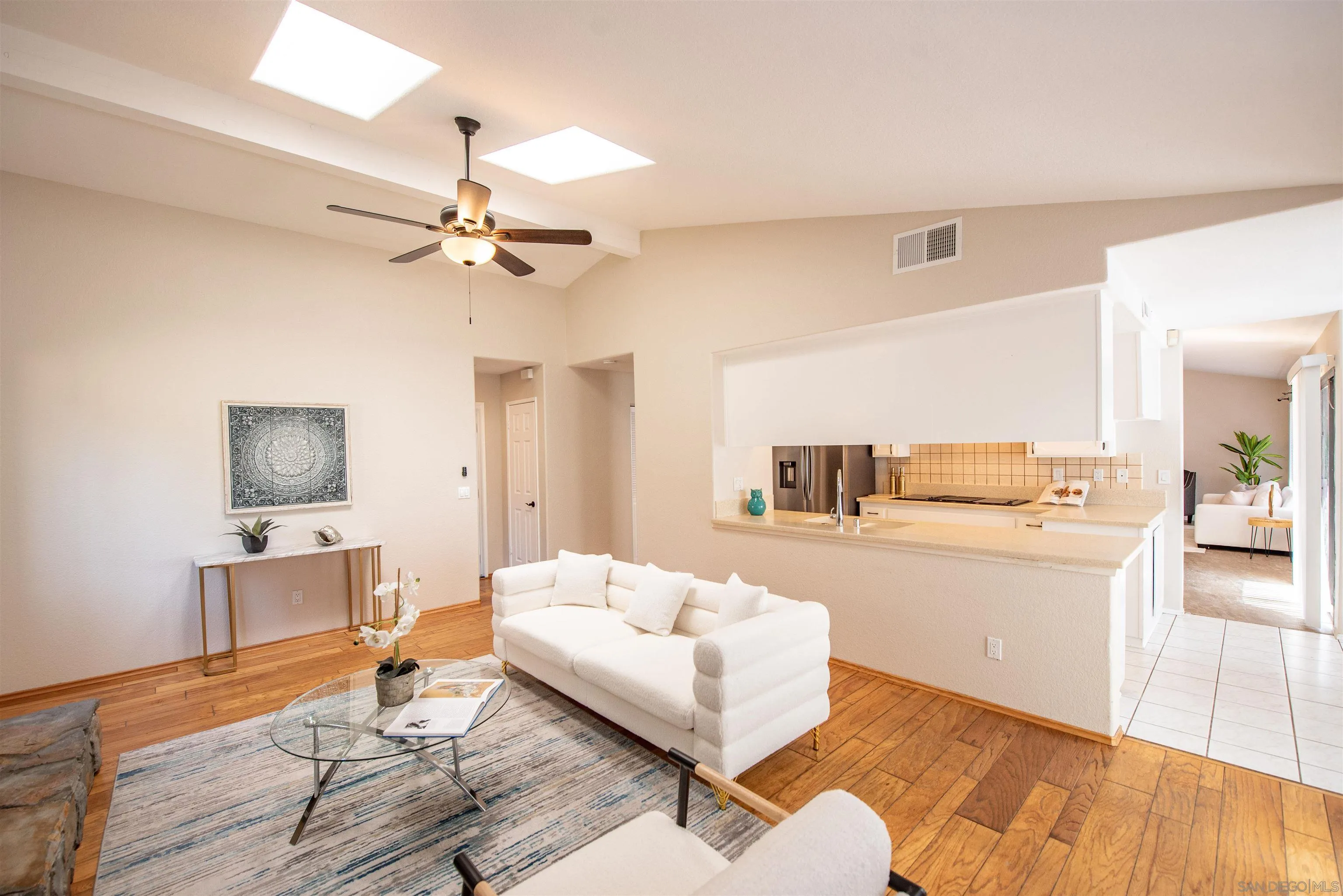 https://cdn.realtyfeed.com/cdn/127/260016761/2a355ac6f7b3b332deb0b58a0a0f56f0.webp