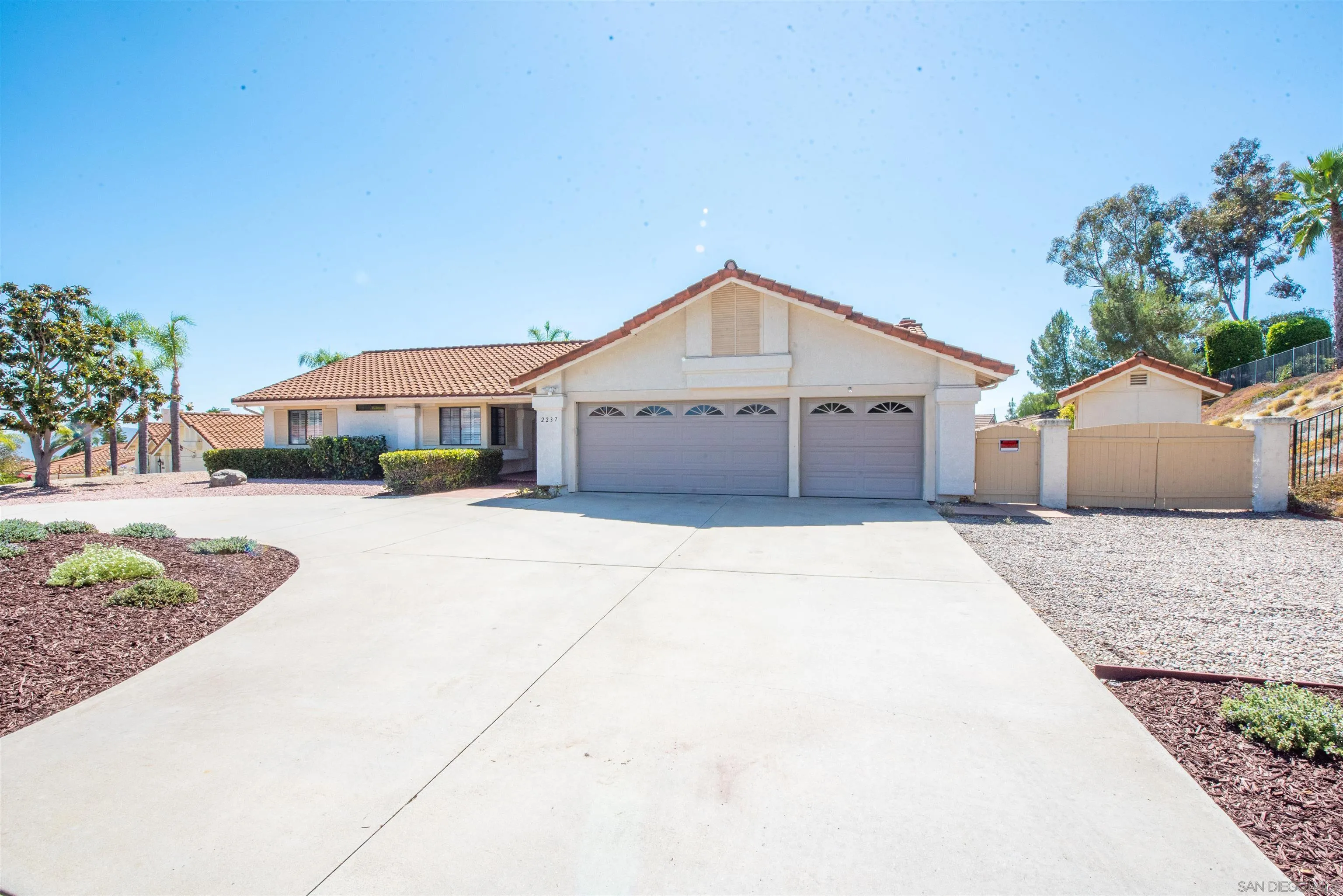 https://cdn.realtyfeed.com/cdn/127/260016761/5dcf7d272e1f18eb7762a37370f91351.webp