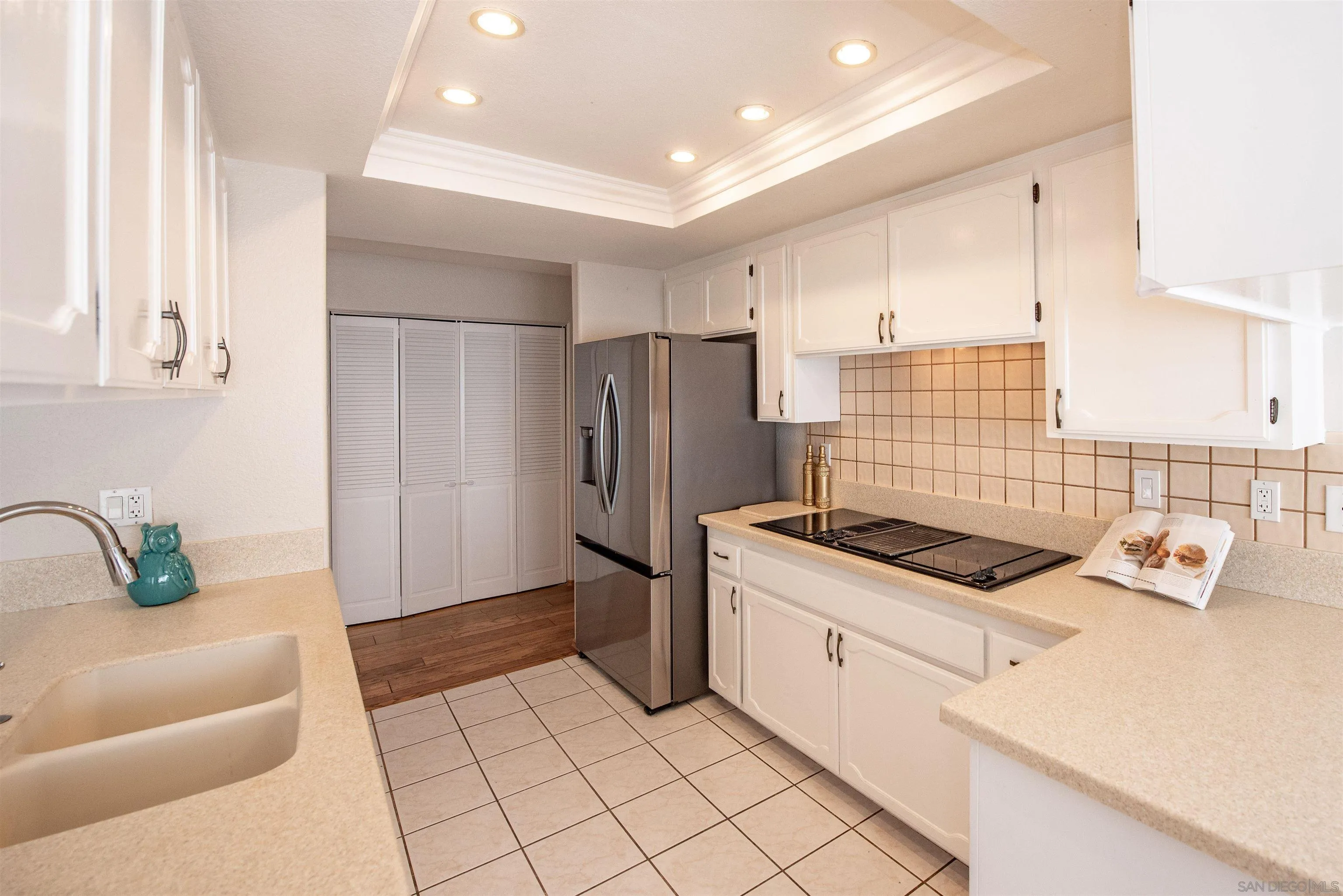 https://cdn.realtyfeed.com/cdn/127/260016761/ba1ff1d2cac0384baf1019f5775037d7.webp