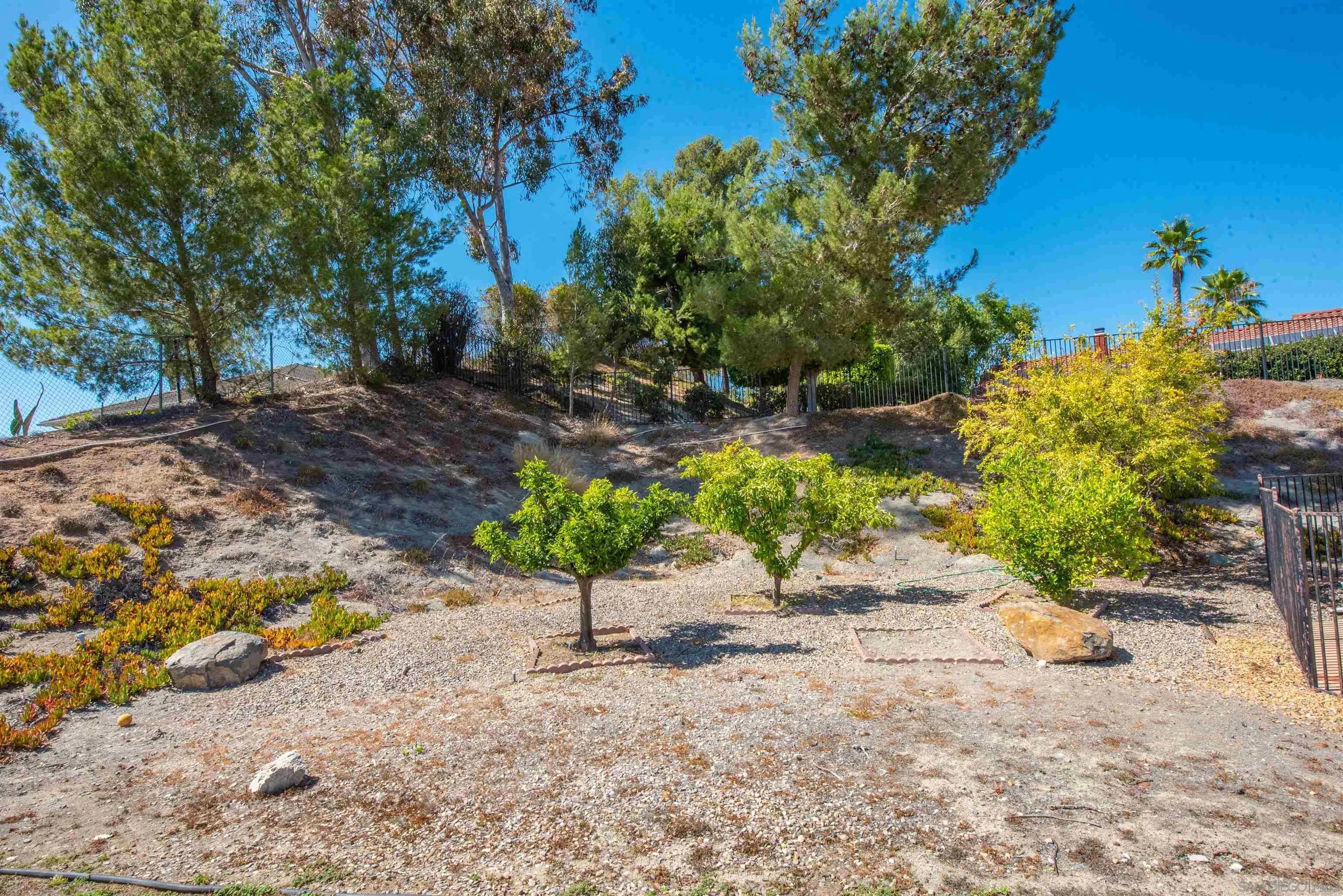 https://cdn.realtyfeed.com/cdn/127/260016761/ccf0515eb7965c0054122684f37eb0ab.webp