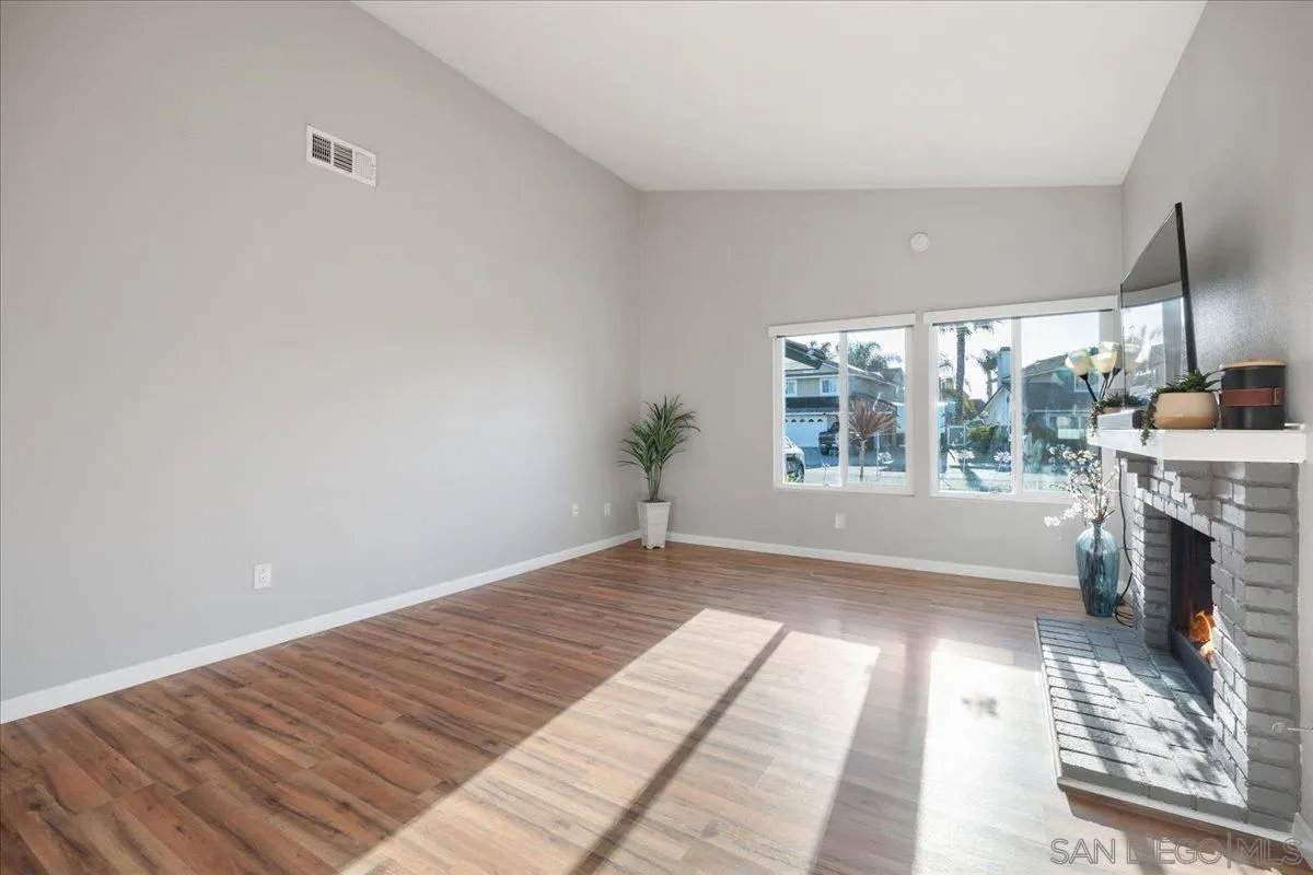 742 Foxwood, Oceanside, CA 92057 - Photo 4 of 32, Oceanside, CA