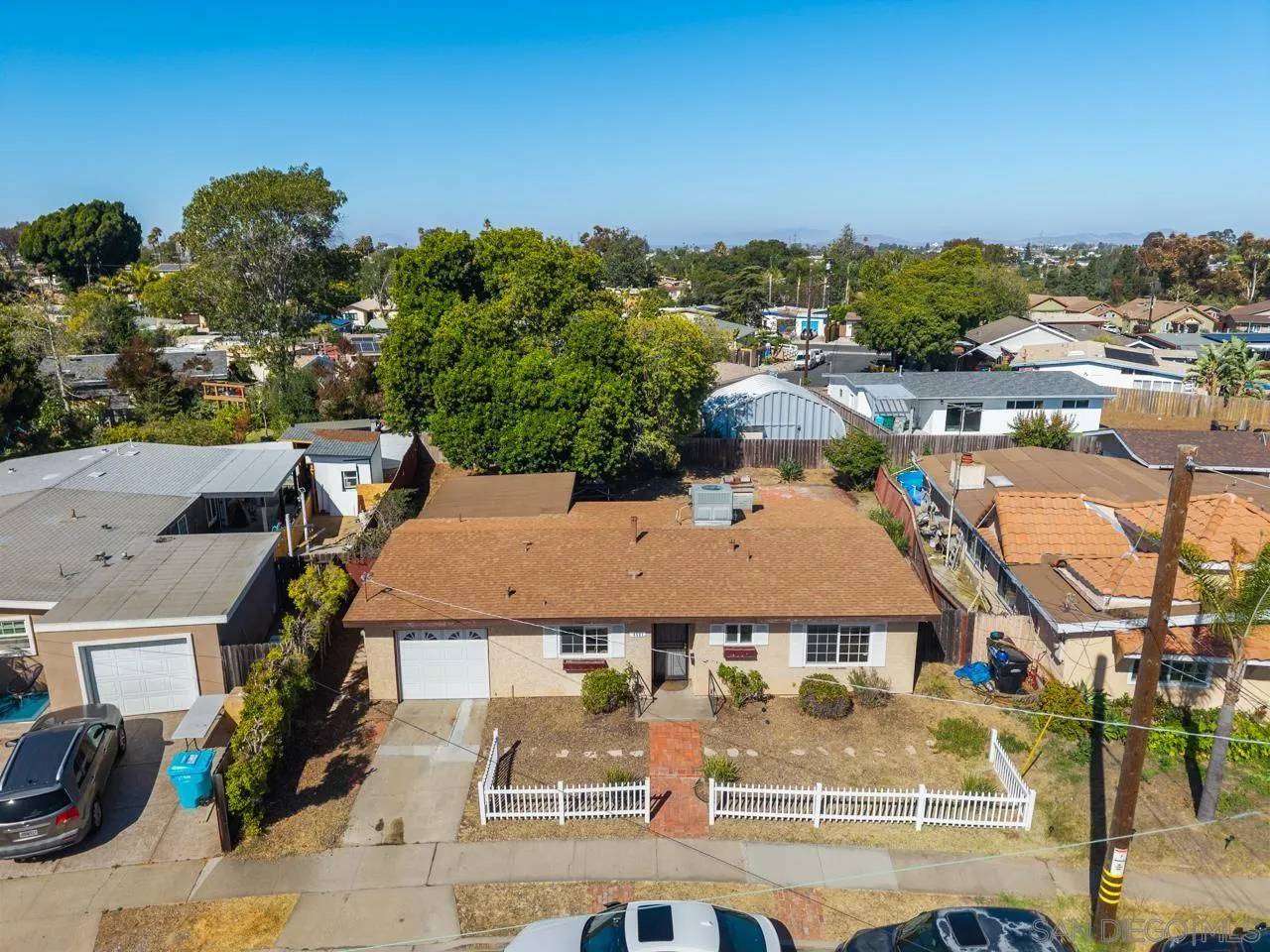 https://cdn.realtyfeed.com/cdn/127/260016763/19d2187869e8070e45039335cd13963e.webp