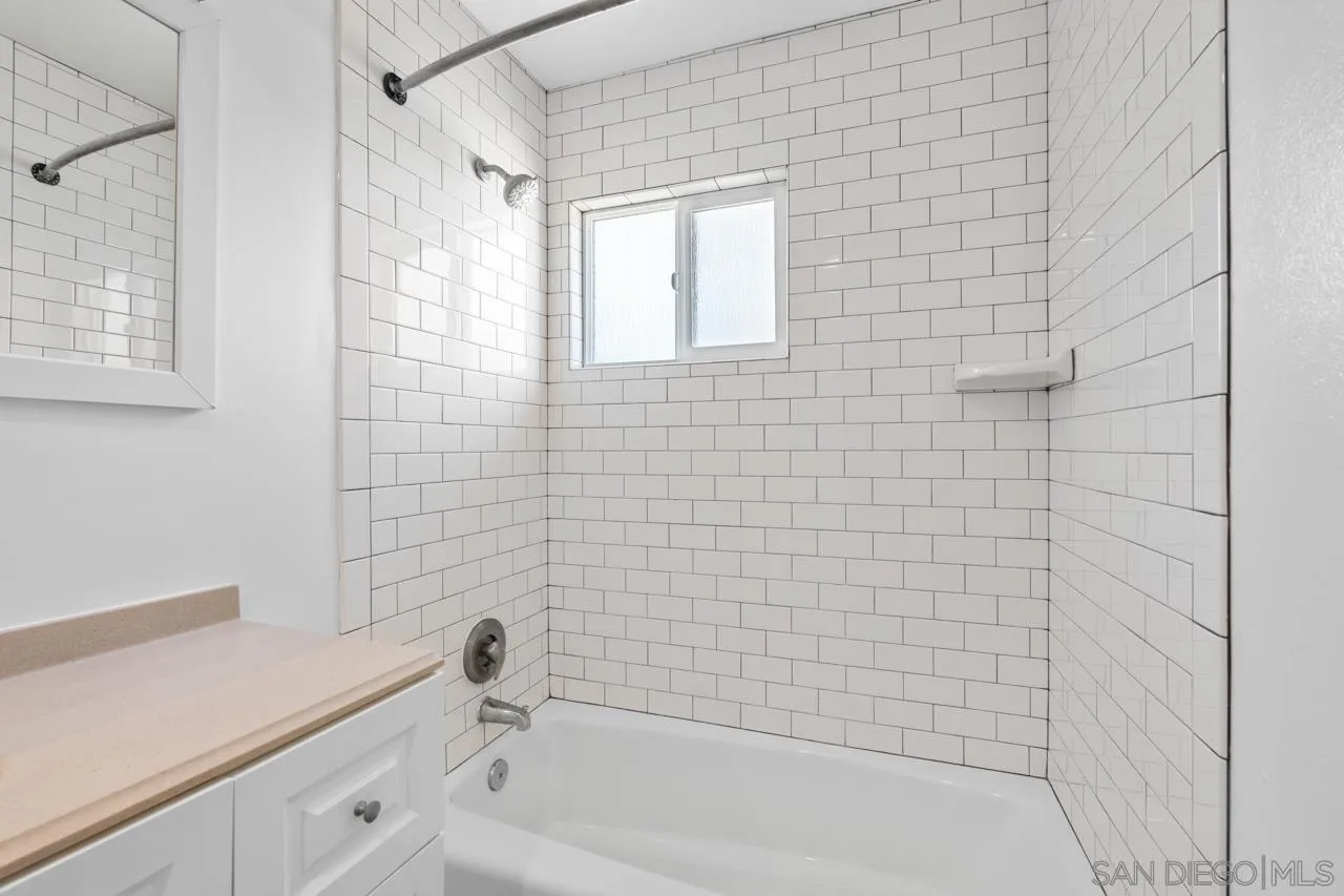 https://cdn.realtyfeed.com/cdn/127/260016763/46b0cc7259b314f3d4975a3bd6594e0d.webp