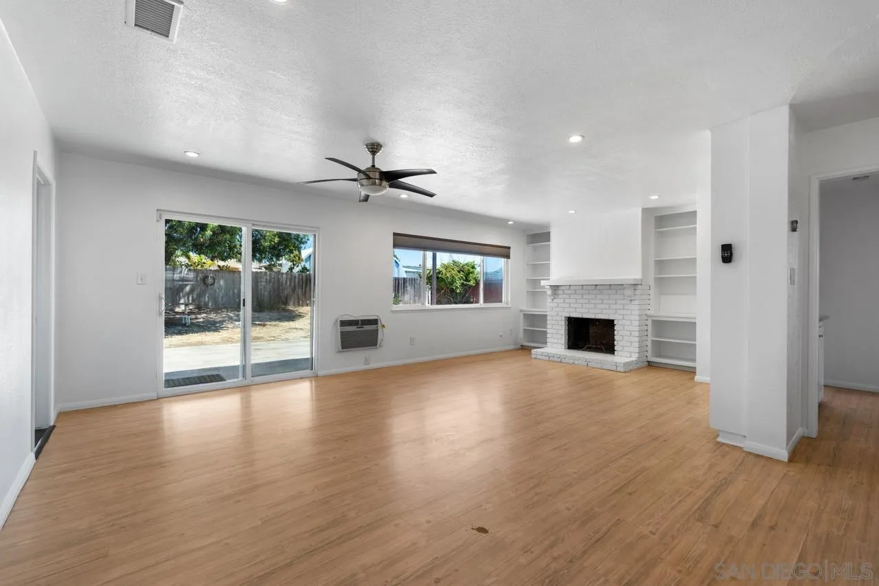 https://cdn.realtyfeed.com/cdn/127/260016763/54fc8dfad5272cc4cfc545d755fdd503.webp