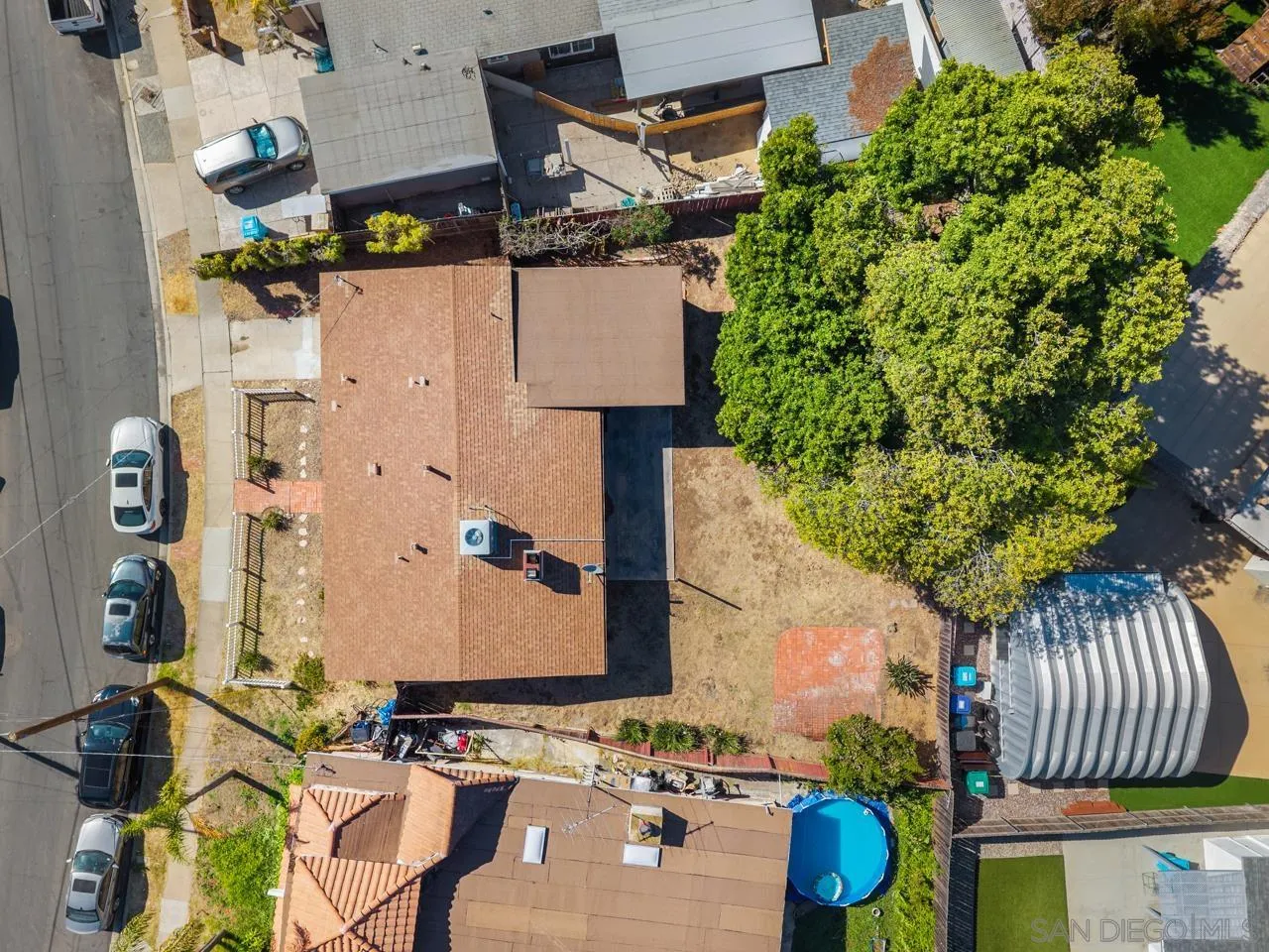 https://cdn.realtyfeed.com/cdn/127/260016763/5ca63fe8254c01eb349c36f6fbc73386.webp