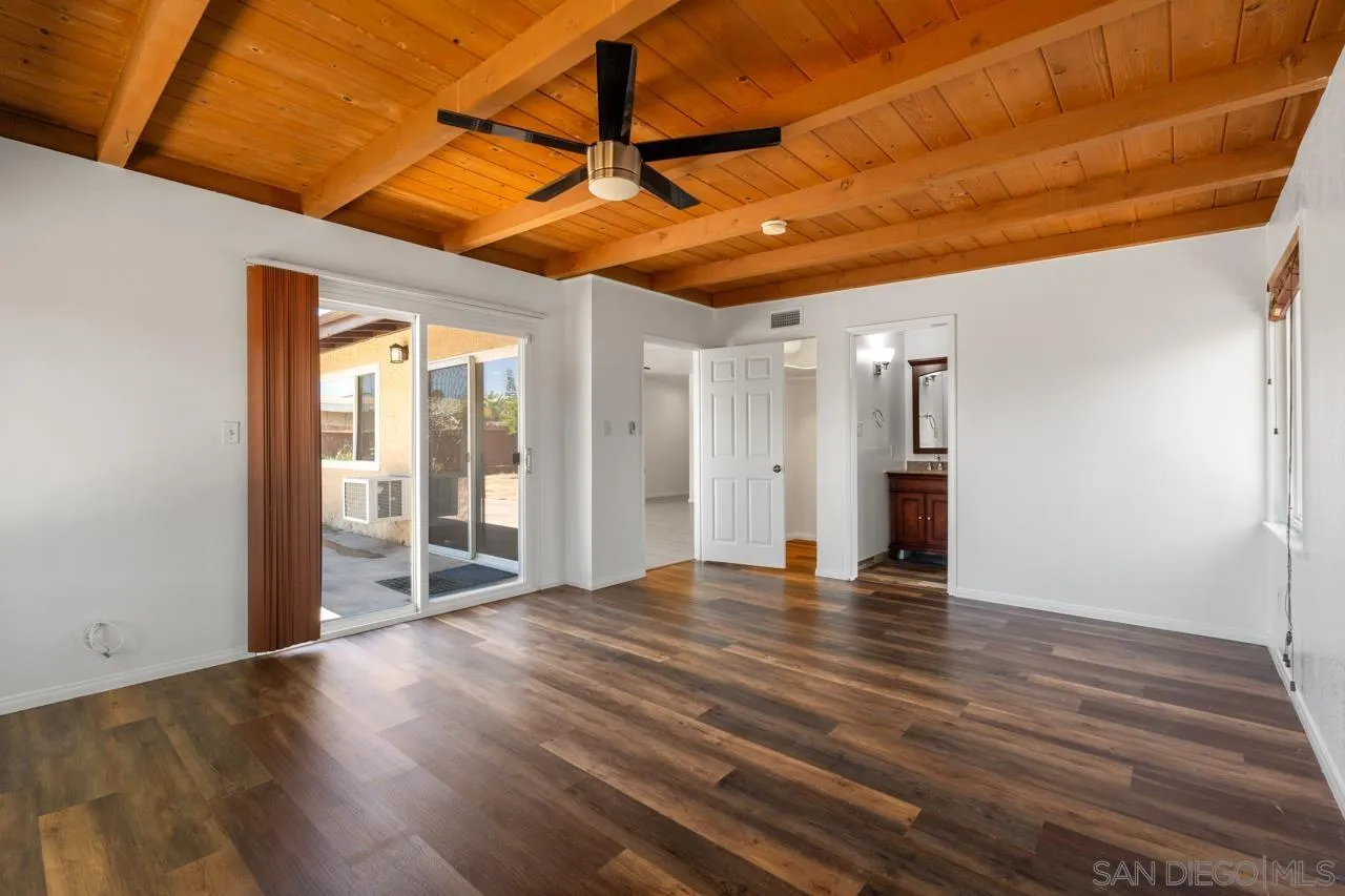 https://cdn.realtyfeed.com/cdn/127/260016763/72de1317545440456e0b1864d99e6182.webp