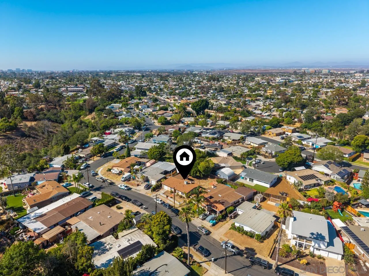https://cdn.realtyfeed.com/cdn/127/260016763/93644d3ecf0777ecbeaa9d4750745699.webp