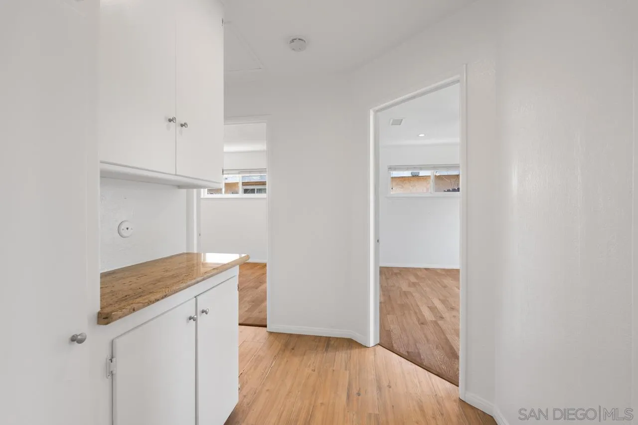 https://cdn.realtyfeed.com/cdn/127/260016763/d110fe0ad780cd698227f3cf8456bcd8.webp