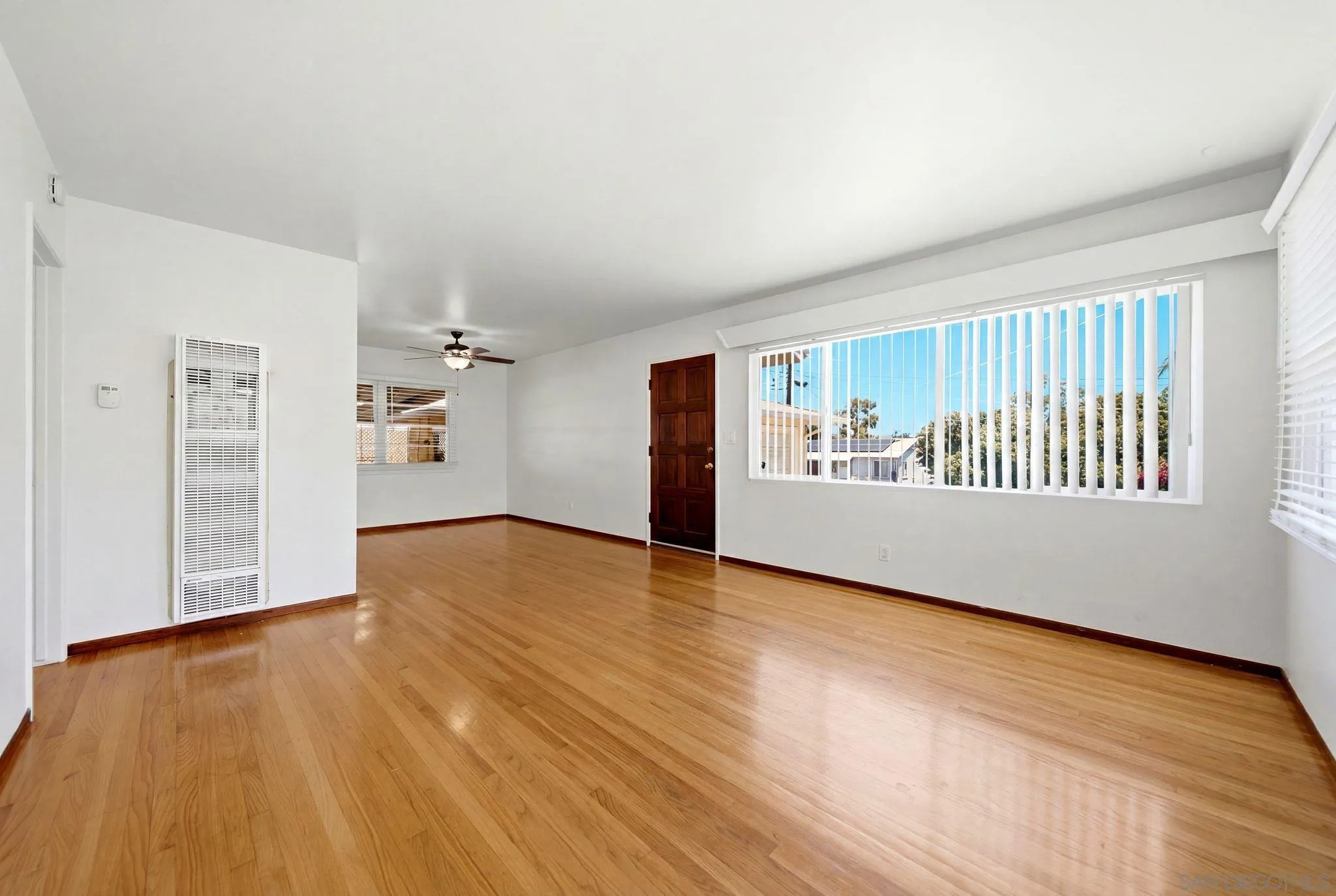 https://cdn.realtyfeed.com/cdn/127/260016771/7832fee747fc6c9304082a482c3572d3.webp