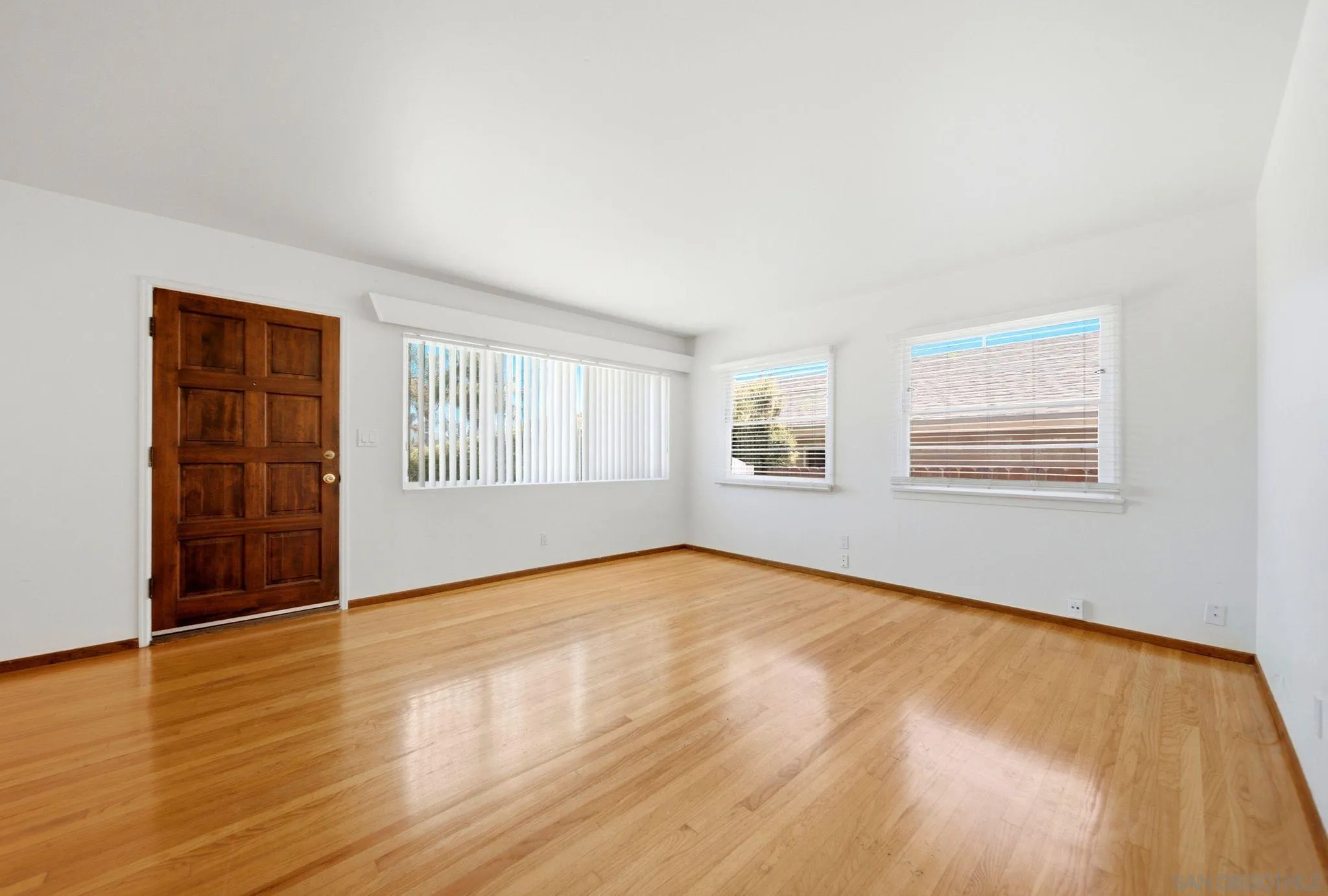https://cdn.realtyfeed.com/cdn/127/260016771/8267df9ceb3d96202df16e5341991566.webp