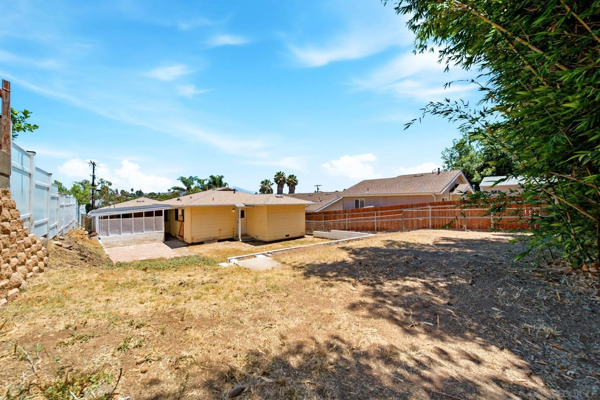 https://cdn.realtyfeed.com/cdn/127/260016771/8ed1ab35550c5b1d8c7d420a8b673967.webp