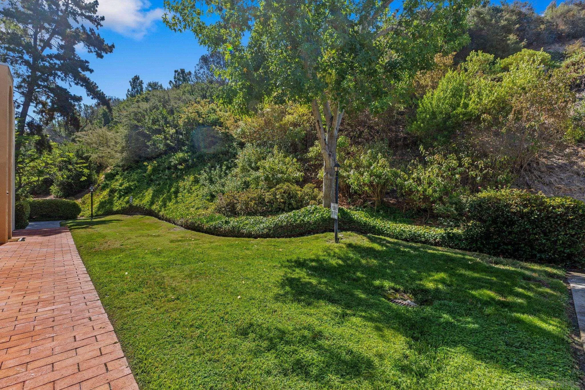 Photo #18: 260016772 Listing: Photo #18