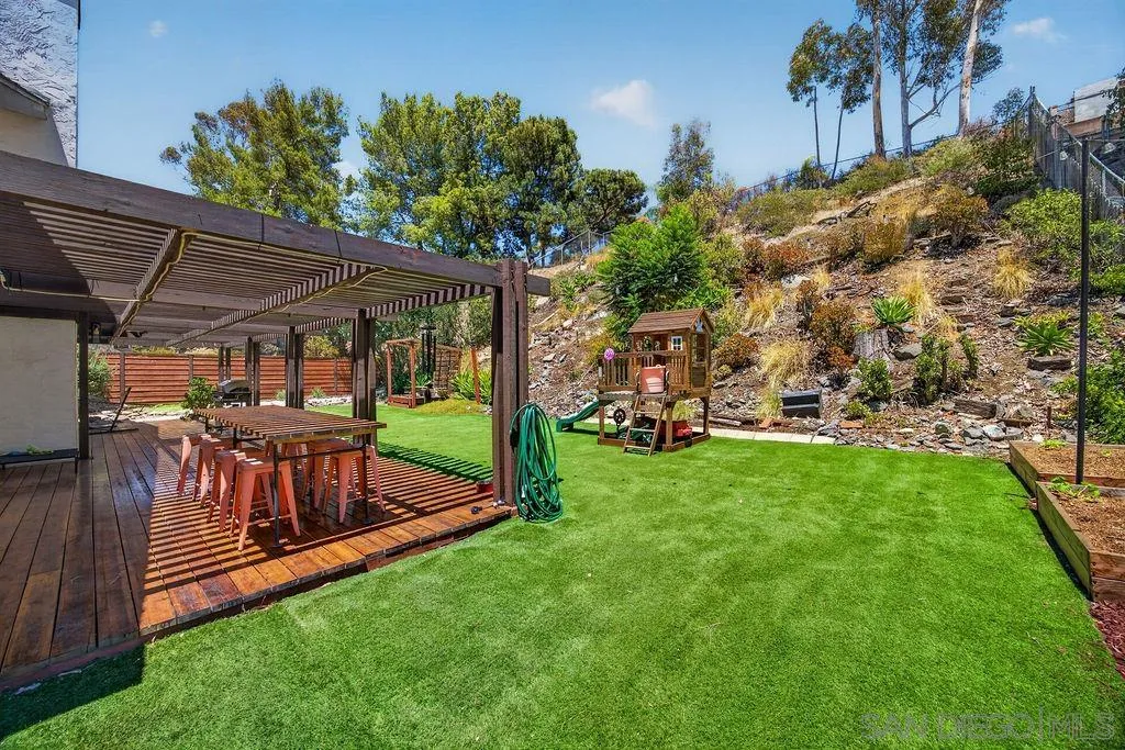 https://cdn.realtyfeed.com/cdn/127/260016776/2360f88bc07cf2e8a17f1e53e818d760.webp