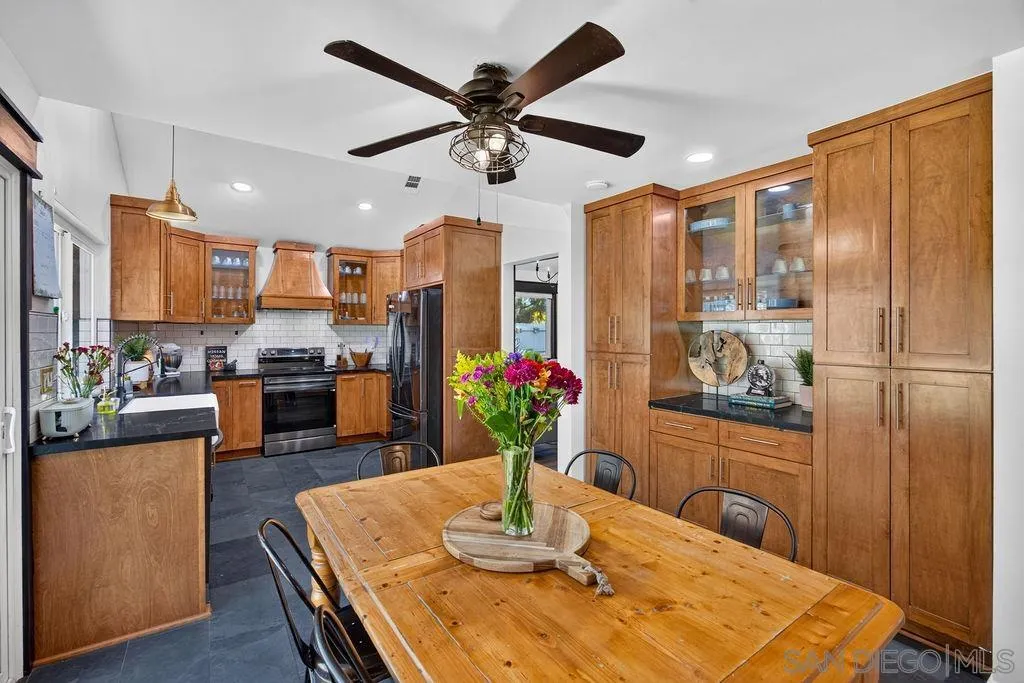 https://cdn.realtyfeed.com/cdn/127/260016776/e7823a9b29711f5df9b5cc21f446bbcf.webp
