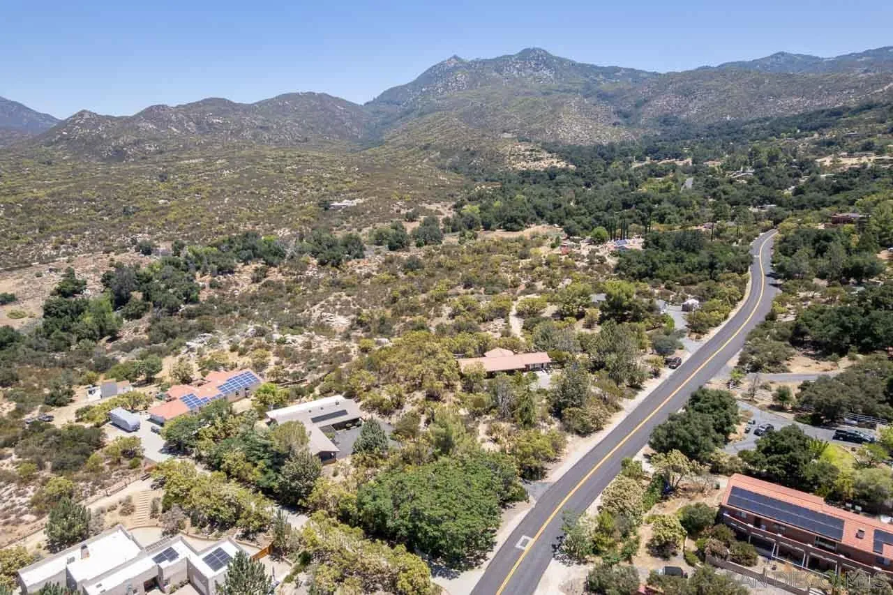 https://cdn.realtyfeed.com/cdn/127/260016779/1a6fa9a61cb32d345424279b07c7d28a.webp