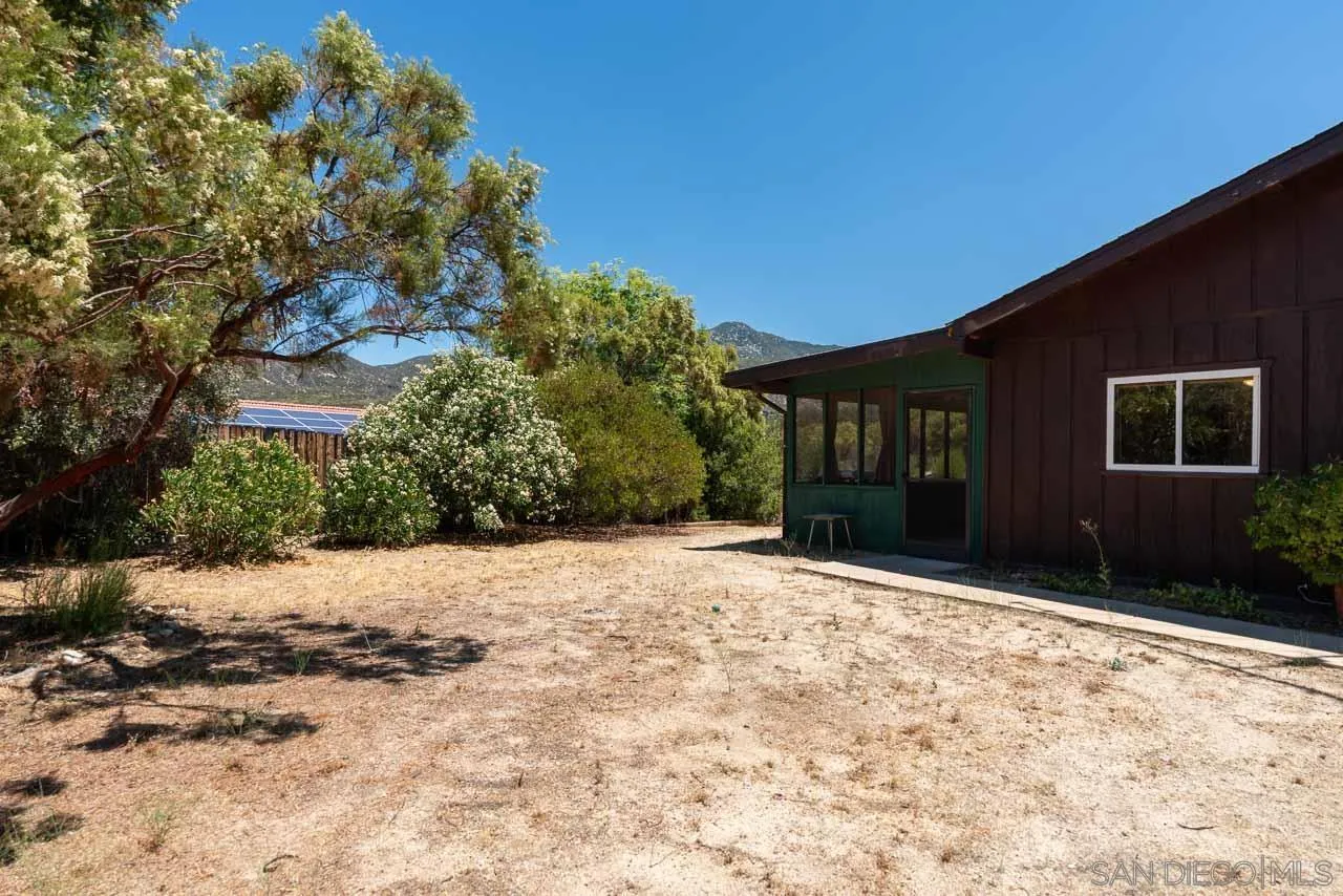 https://cdn.realtyfeed.com/cdn/127/260016779/79be0c722299e978b8da42e4a0dbe1b7.webp