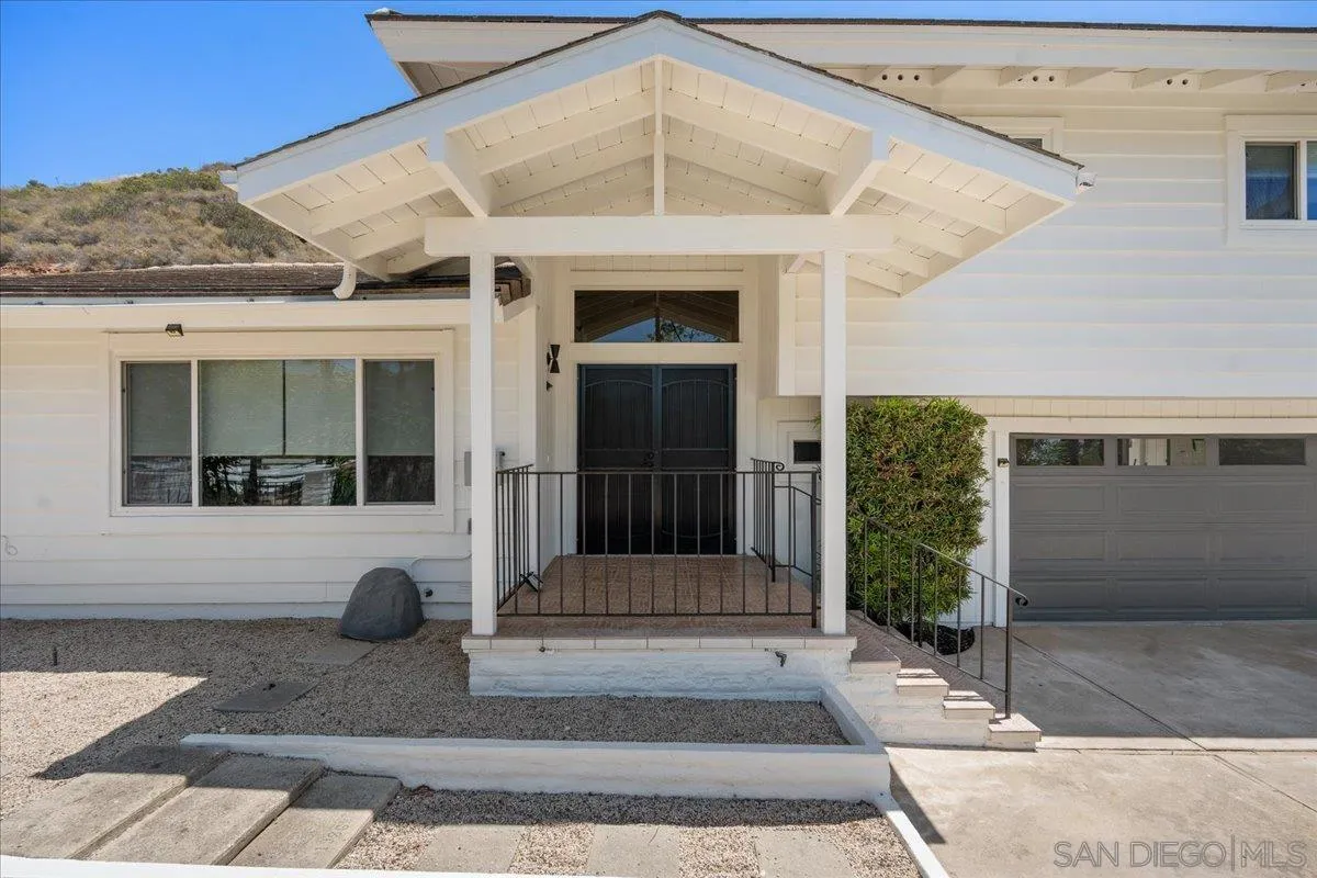3548 Laurashawn Ln, Escondido, CA 92026 - Main photo, Escondido, CA