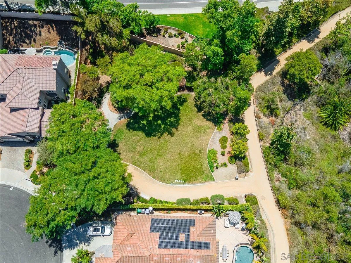 https://cdn.realtyfeed.com/cdn/127/260016782/2cda2bfabd05e9b6a212e4cd88ecb65c.webp