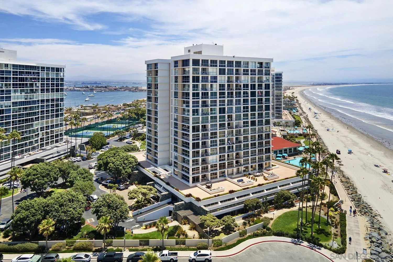 https://cdn.realtyfeed.com/cdn/127/260016783/18b556c67683a28c445c0edc7f97b0c0.webp