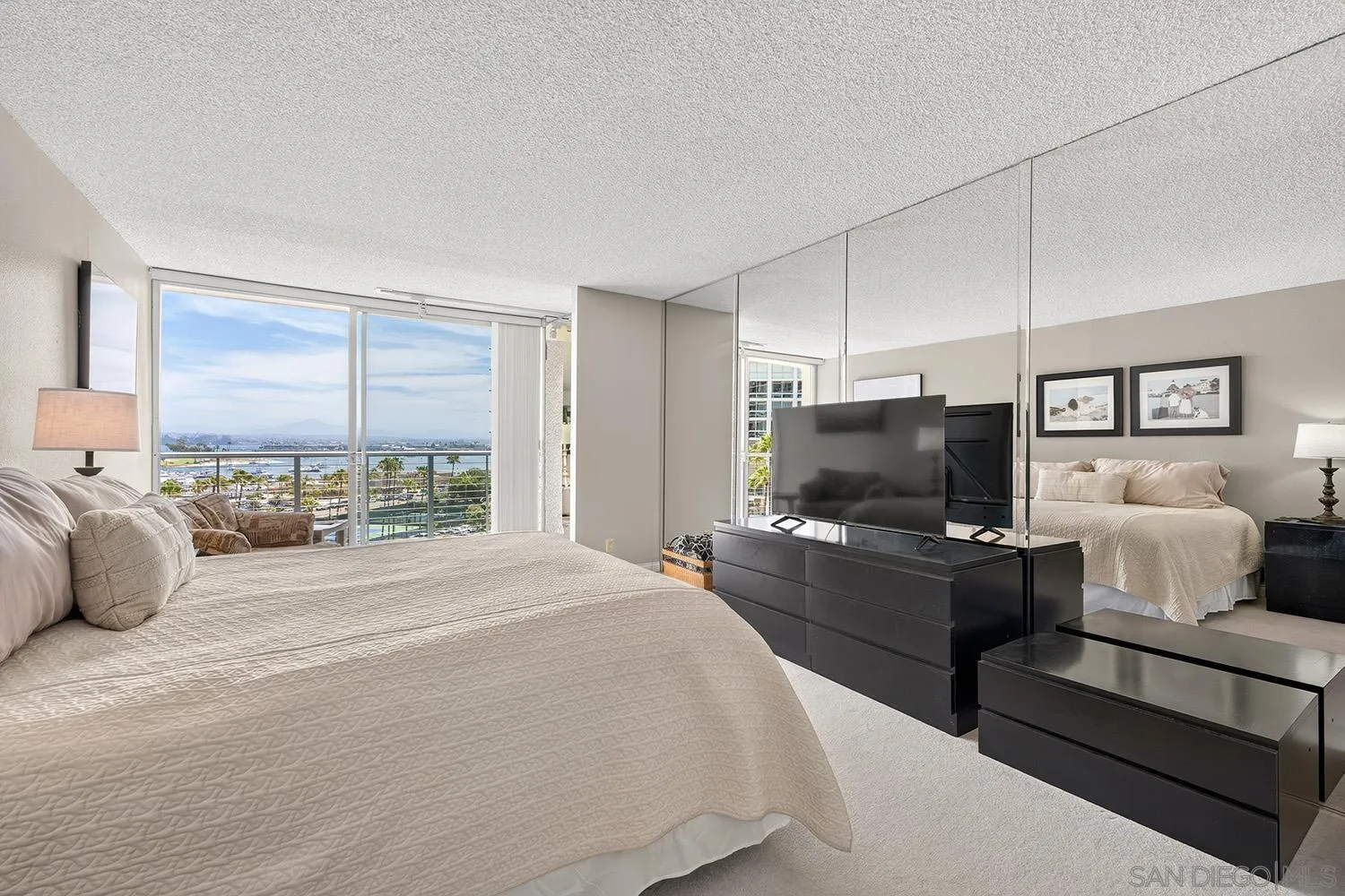 https://cdn.realtyfeed.com/cdn/127/260016783/1b6b0ca56cc7852042e3ccbdb1abcc72.webp