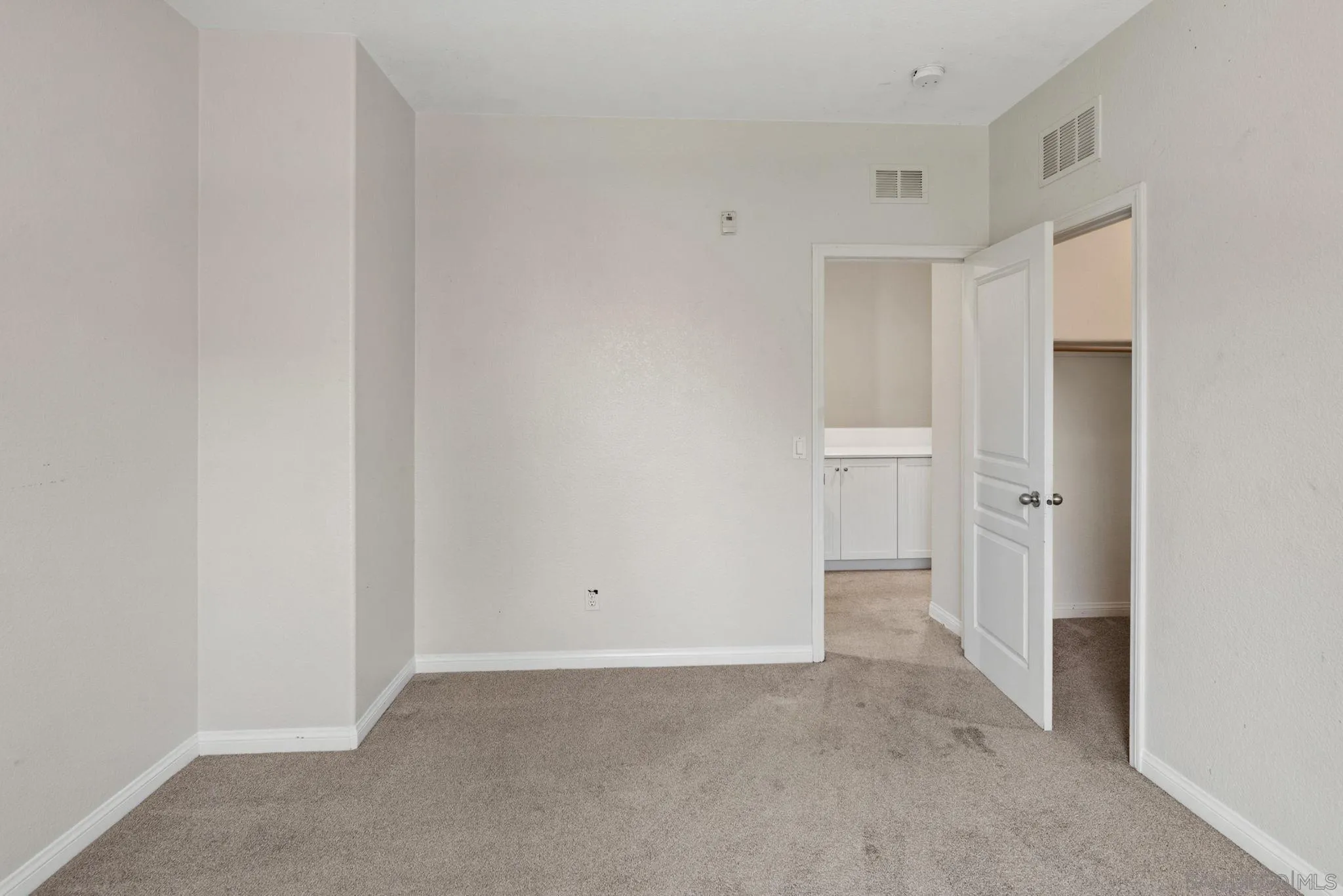 Photo #30: 260016801 Listing: Photo #30