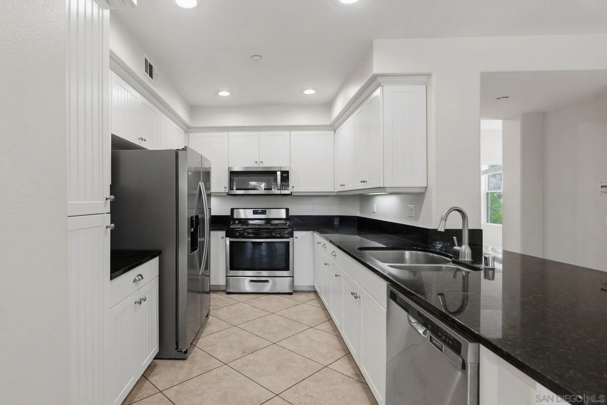 Photo #11: 260016801 Listing: Photo #11