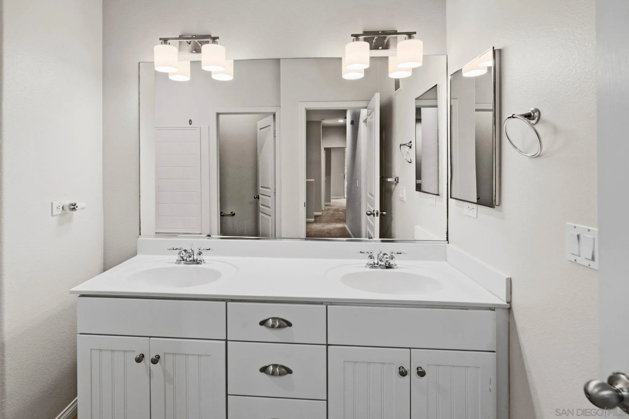 Photo #36: 260016801 Listing: Photo #36