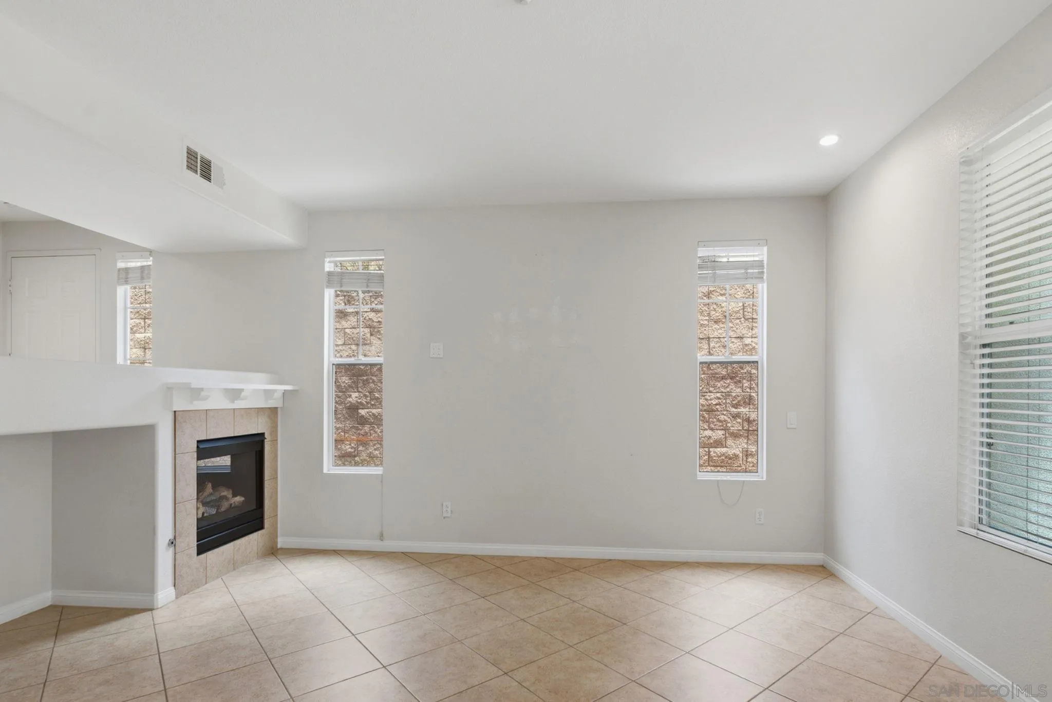 Photo #6: 260016801 Listing: Photo #6