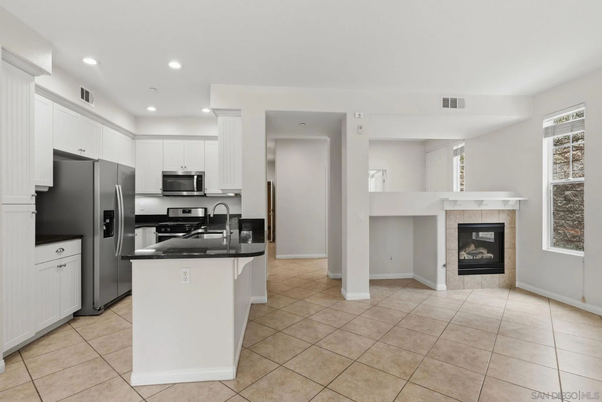 Photo #10: 260016801 Listing: Photo #10
