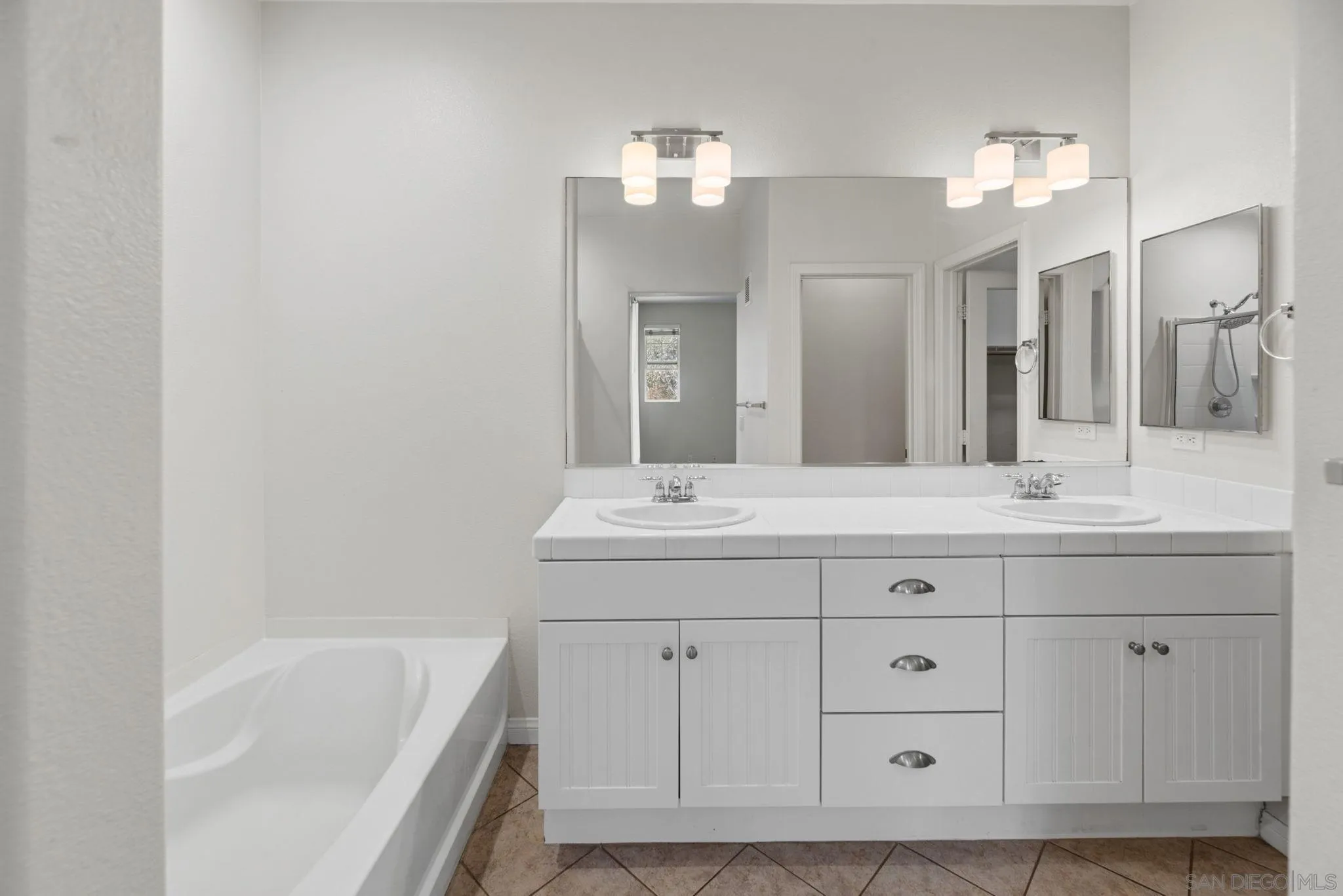 Photo #22: 260016801 Listing: Photo #22