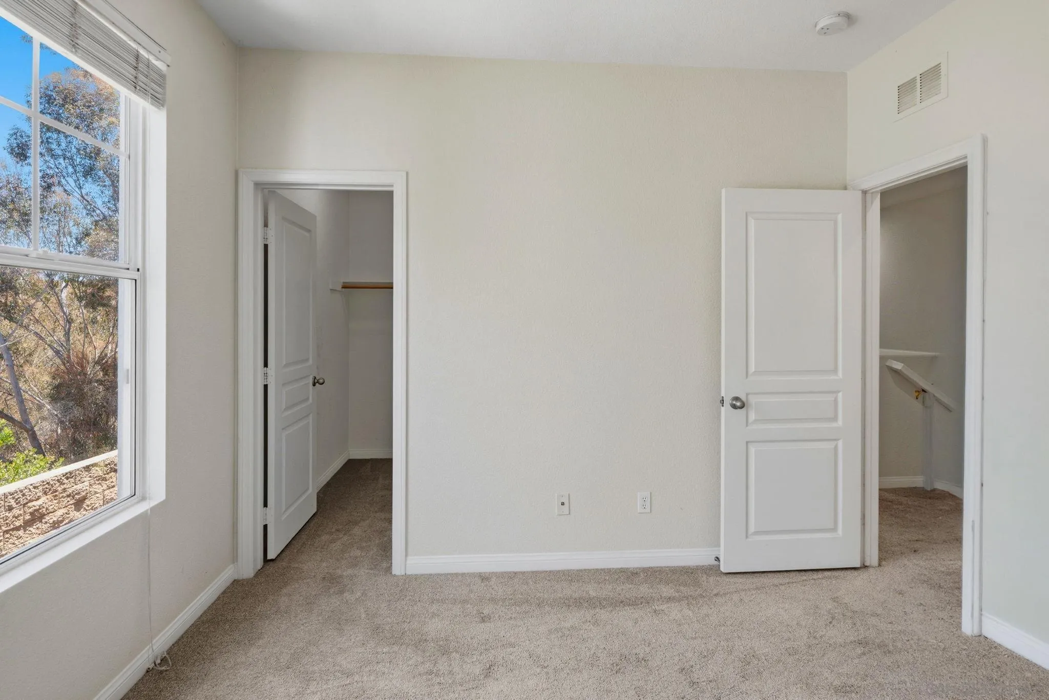 Photo #33: 260016801 Listing: Photo #33