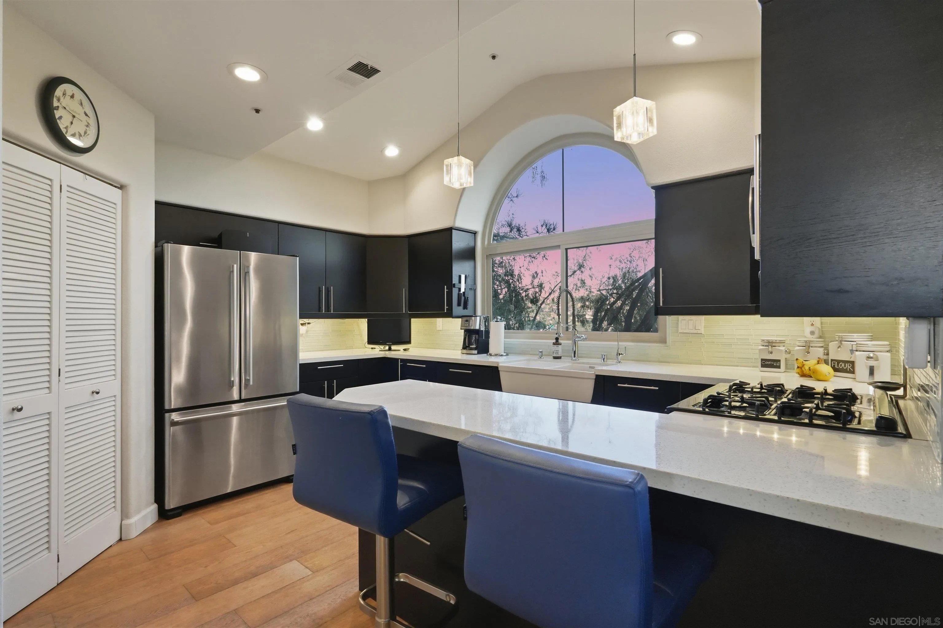 https://cdn.realtyfeed.com/cdn/127/260016802/289ced587b450a8f4565e462eaee1411.webp