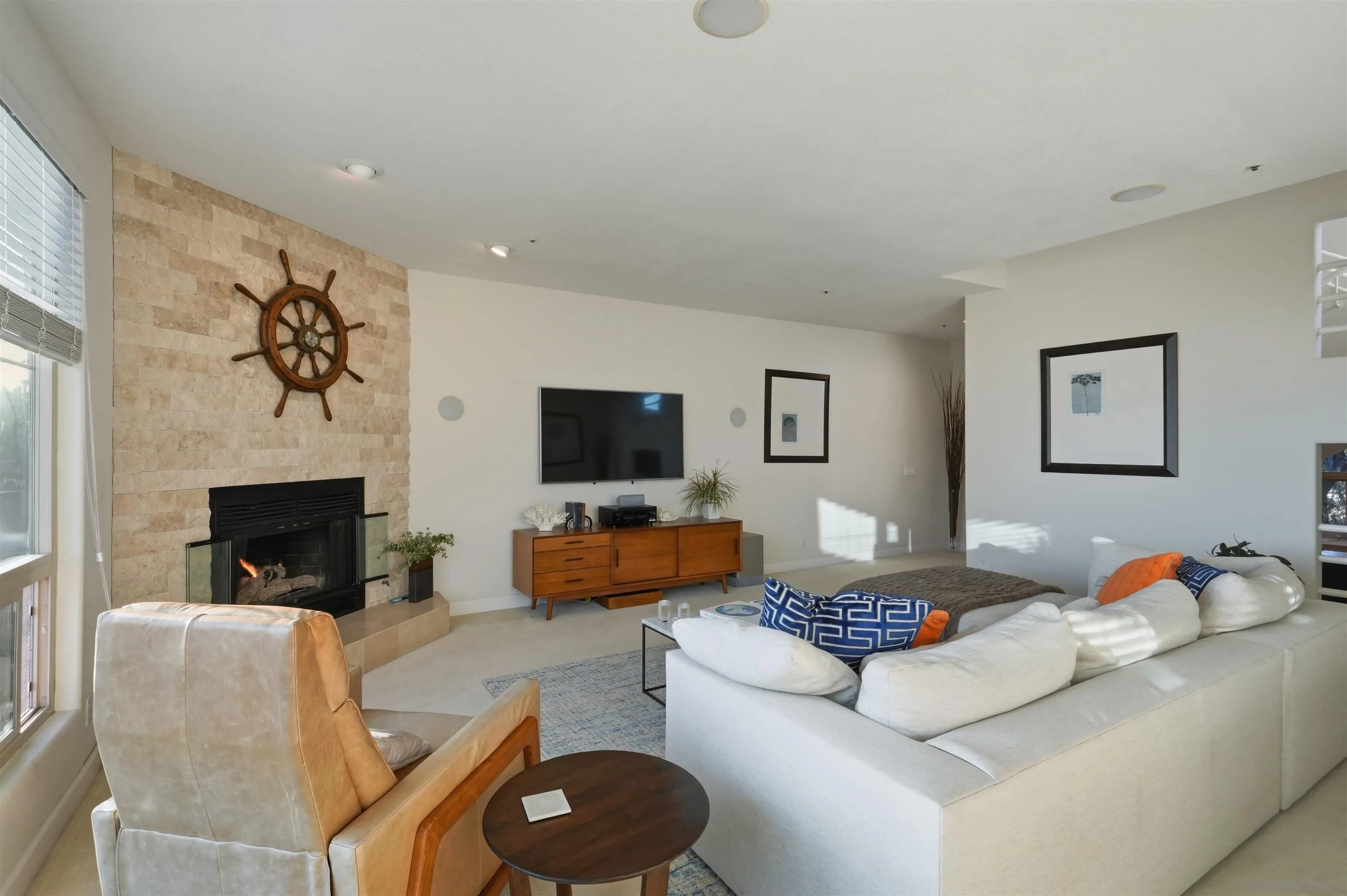 https://cdn.realtyfeed.com/cdn/127/260016802/82db7efc0f5866518888074f5cd25ac1.webp