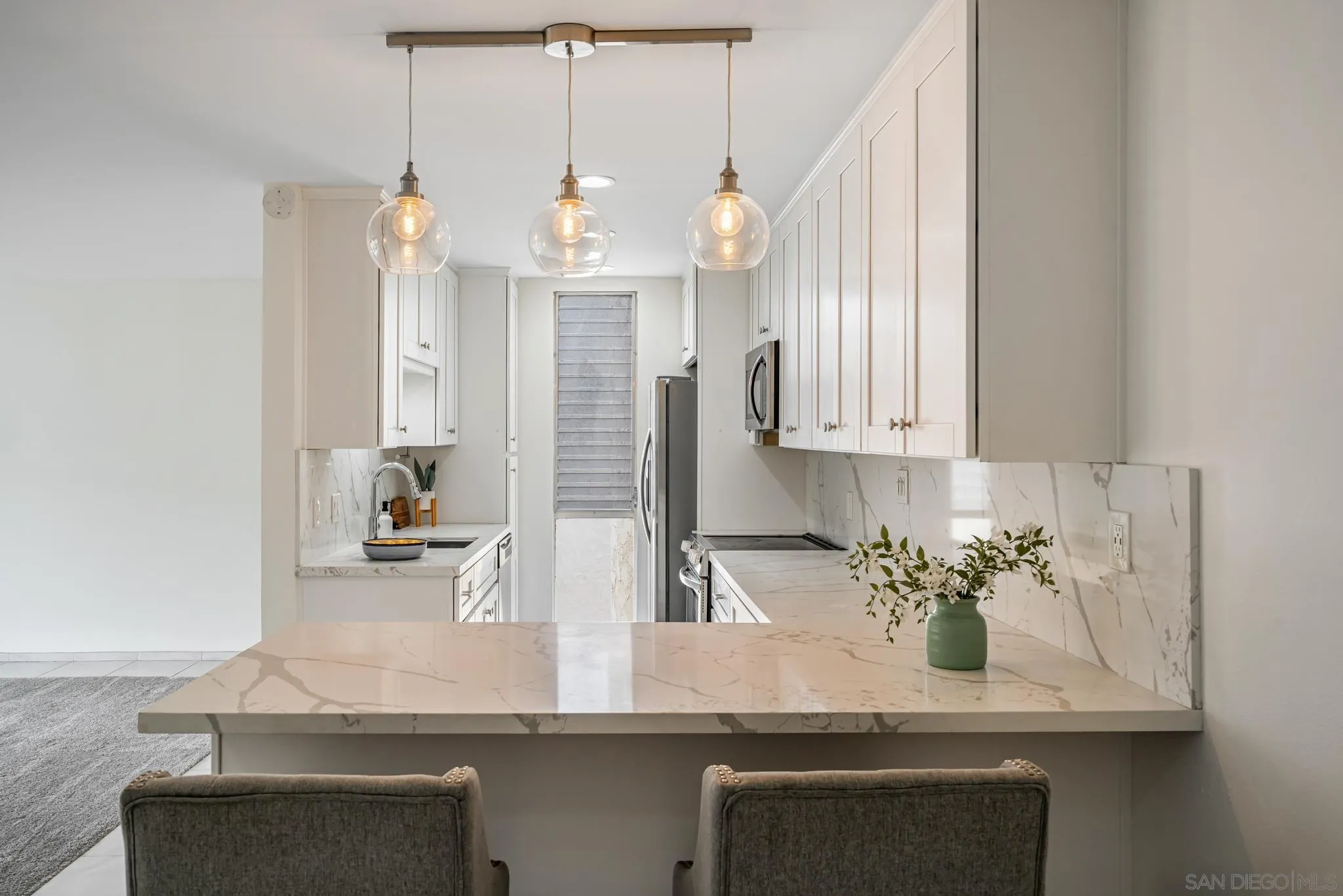Photo #8: 260016804 Listing: Photo #8