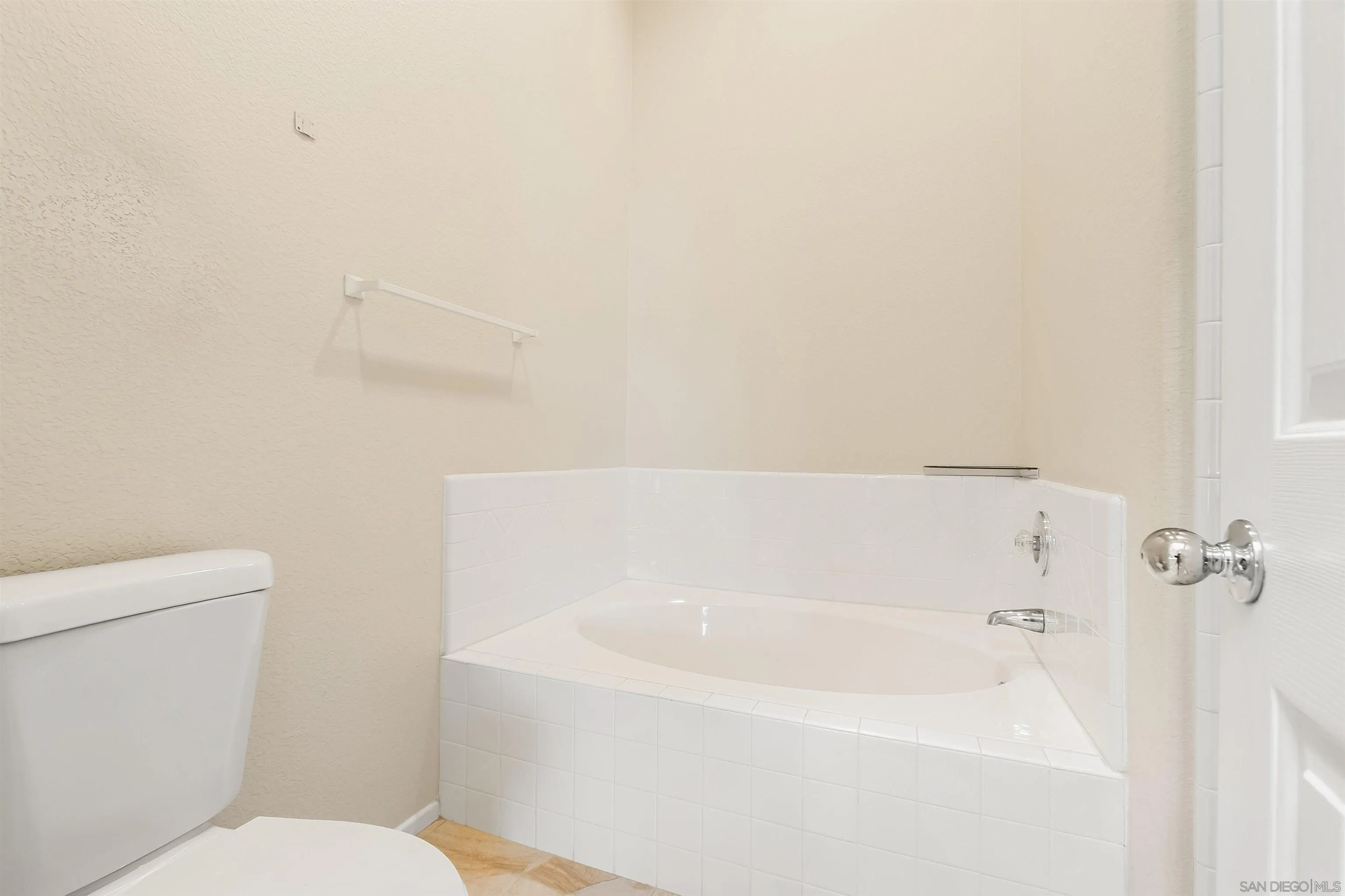 Photo #27: 260016811 Listing: Photo #27