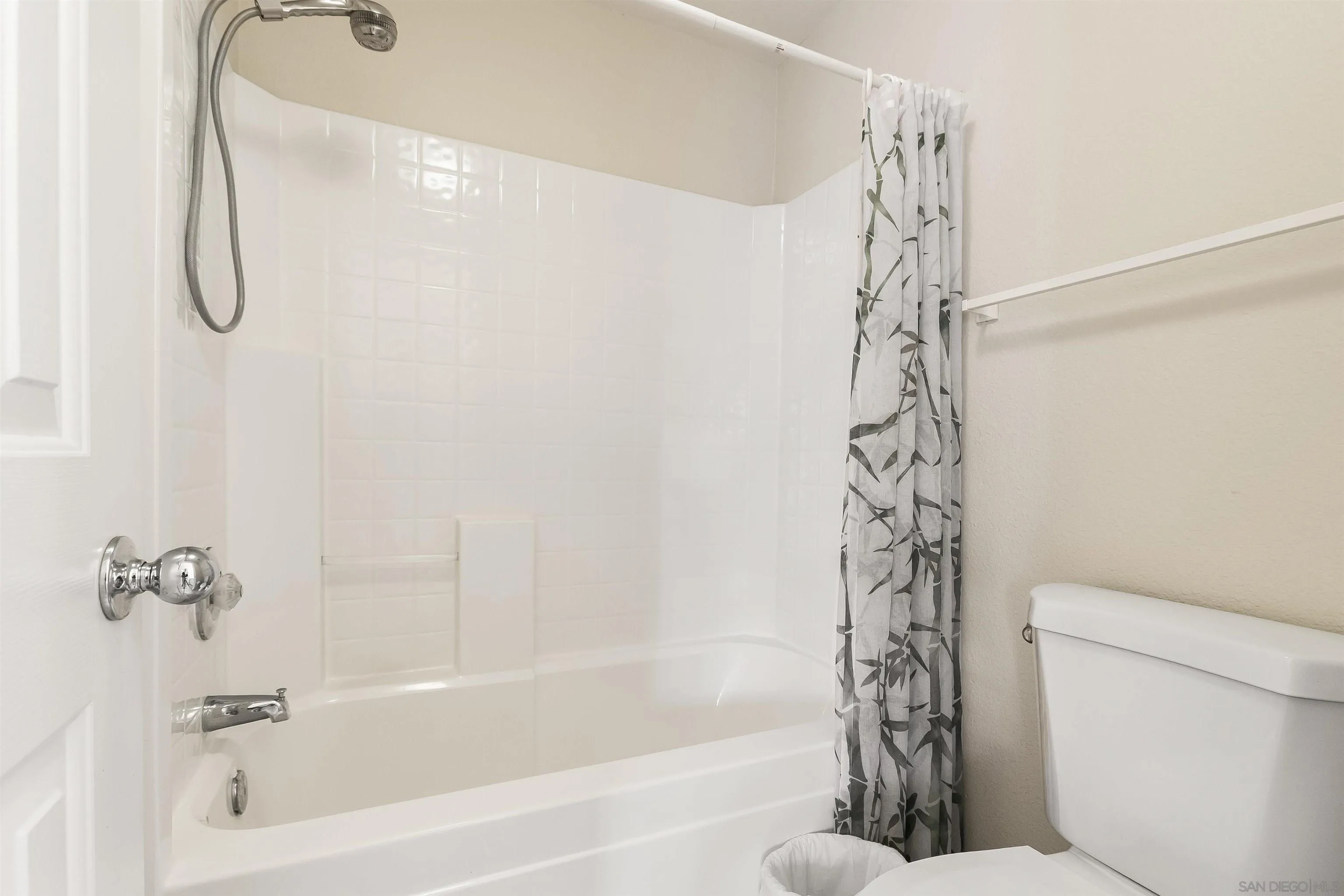 Photo #29: 260016811 Listing: Photo #29