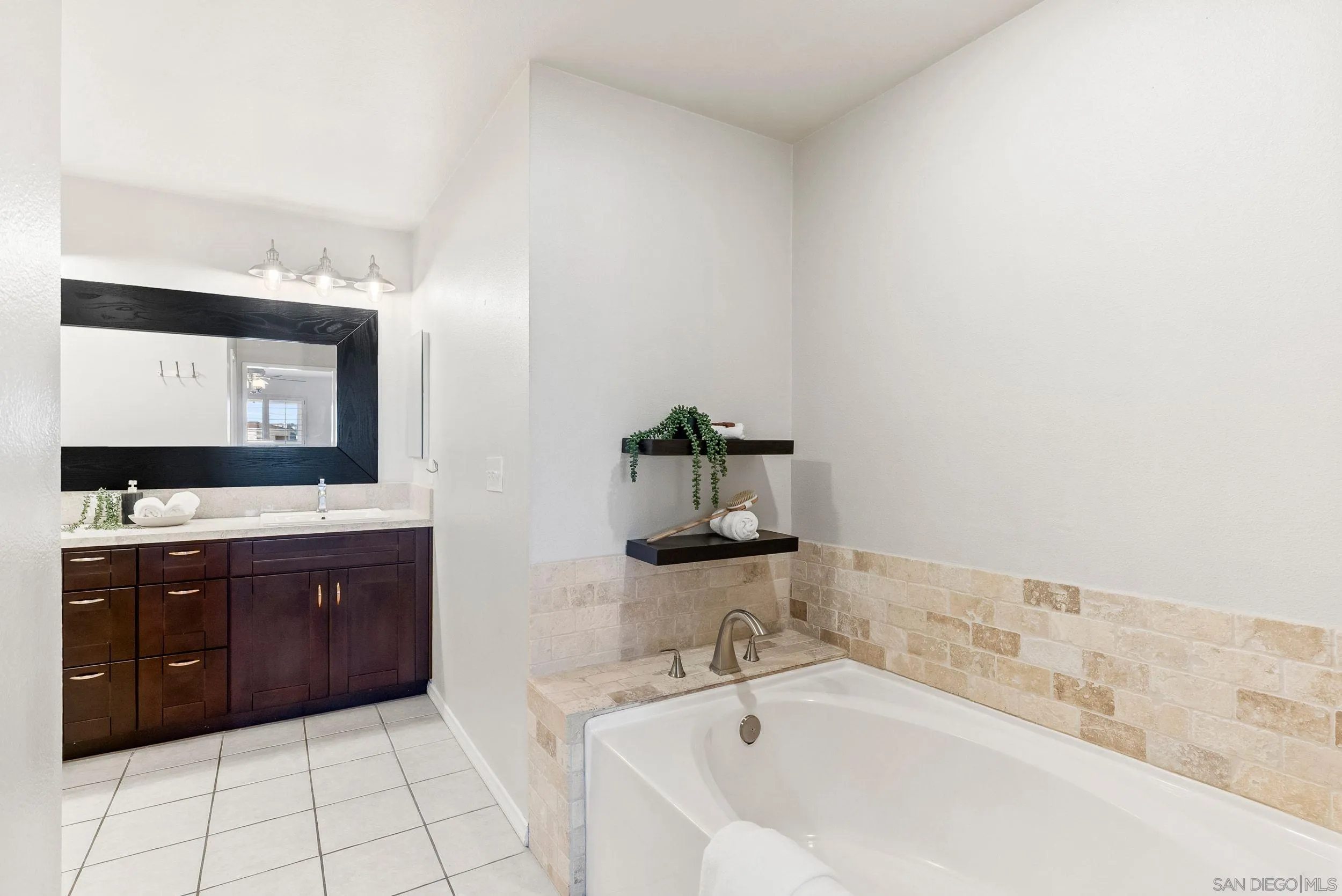 Photo #11: 260016815 Listing: Photo #11