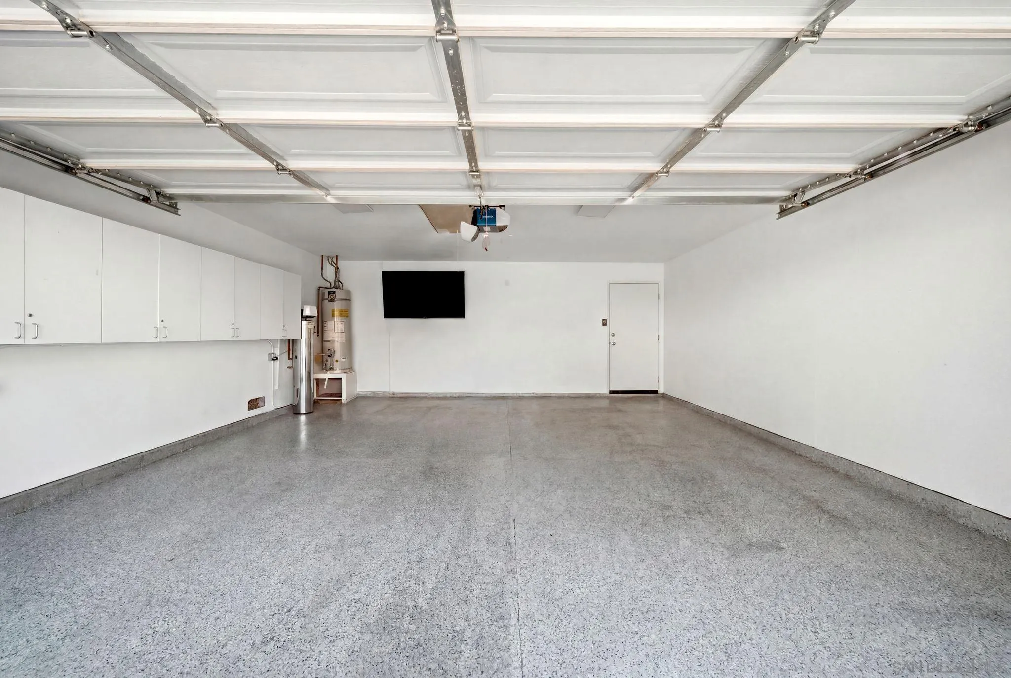 https://cdn.realtyfeed.com/cdn/127/260016816/34c48593cc2b5a07a11101f1703873cd.webp