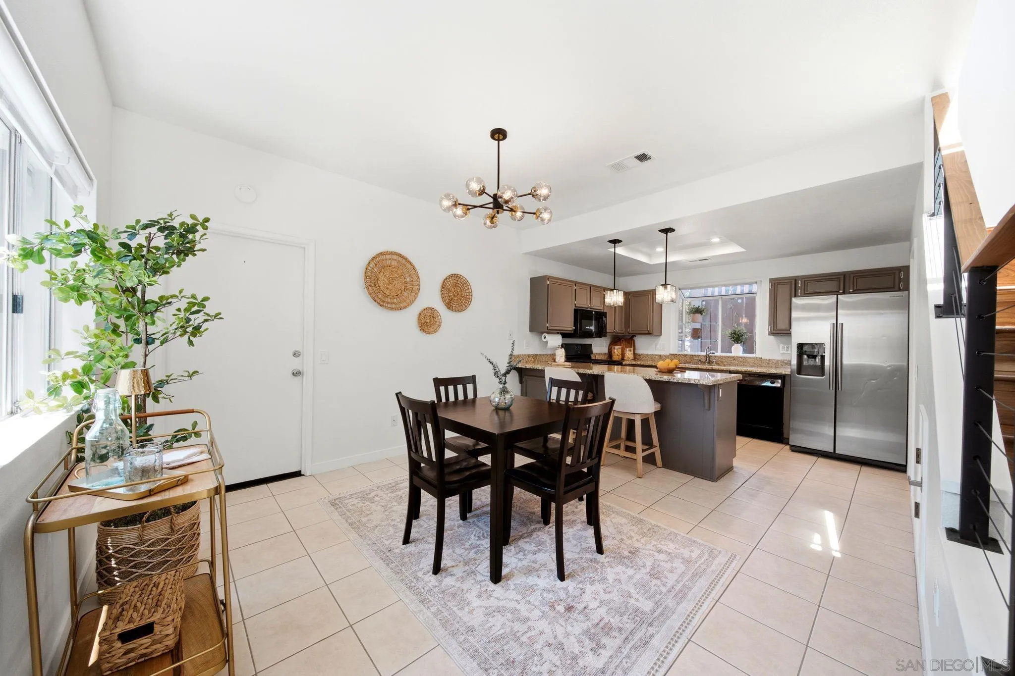 https://cdn.realtyfeed.com/cdn/127/260016816/46b7c3eb95bd277065292cc24591e611.webp