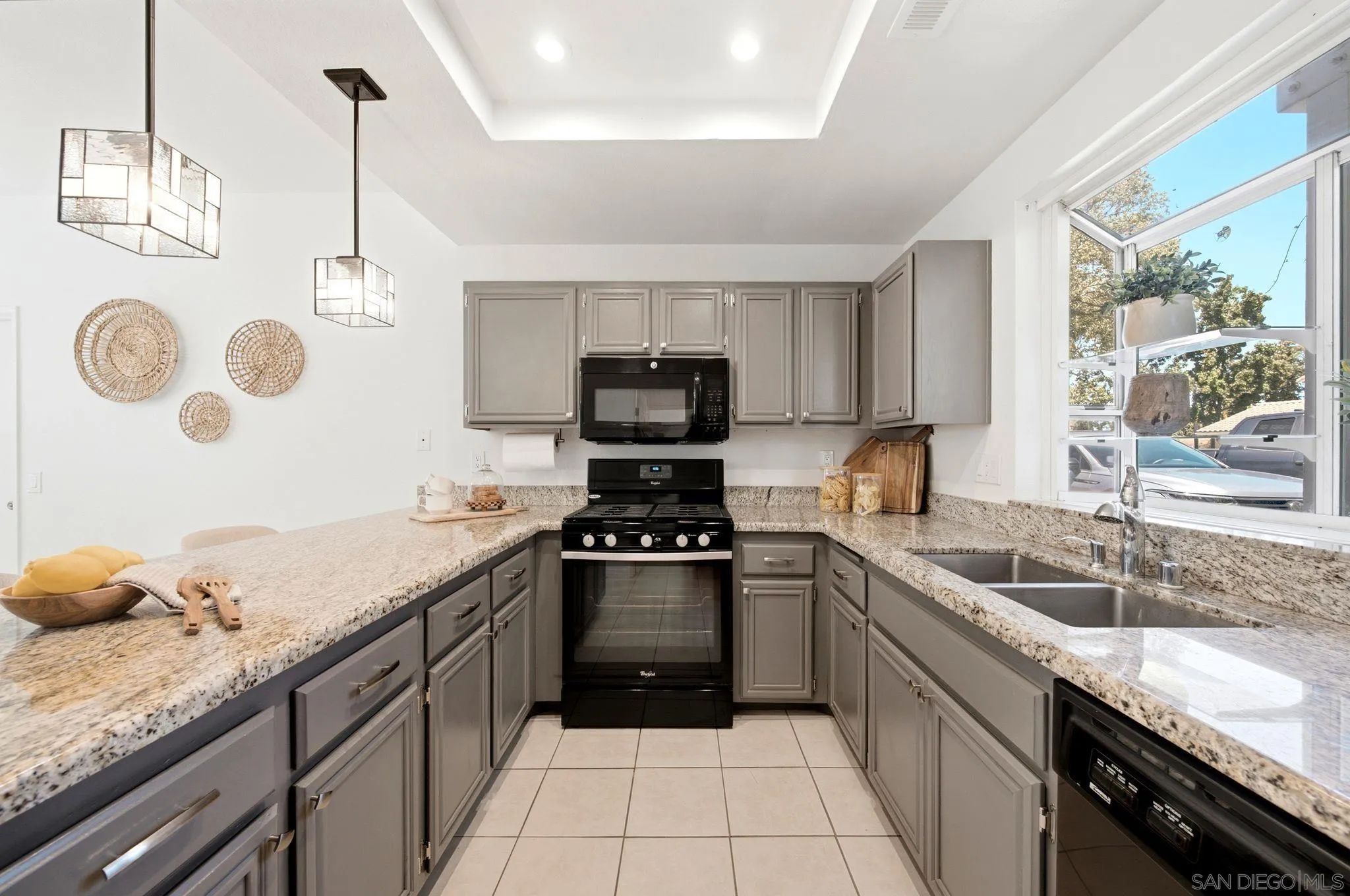 https://cdn.realtyfeed.com/cdn/127/260016816/94c076bad1440803b39a77b91c0cbac0.webp