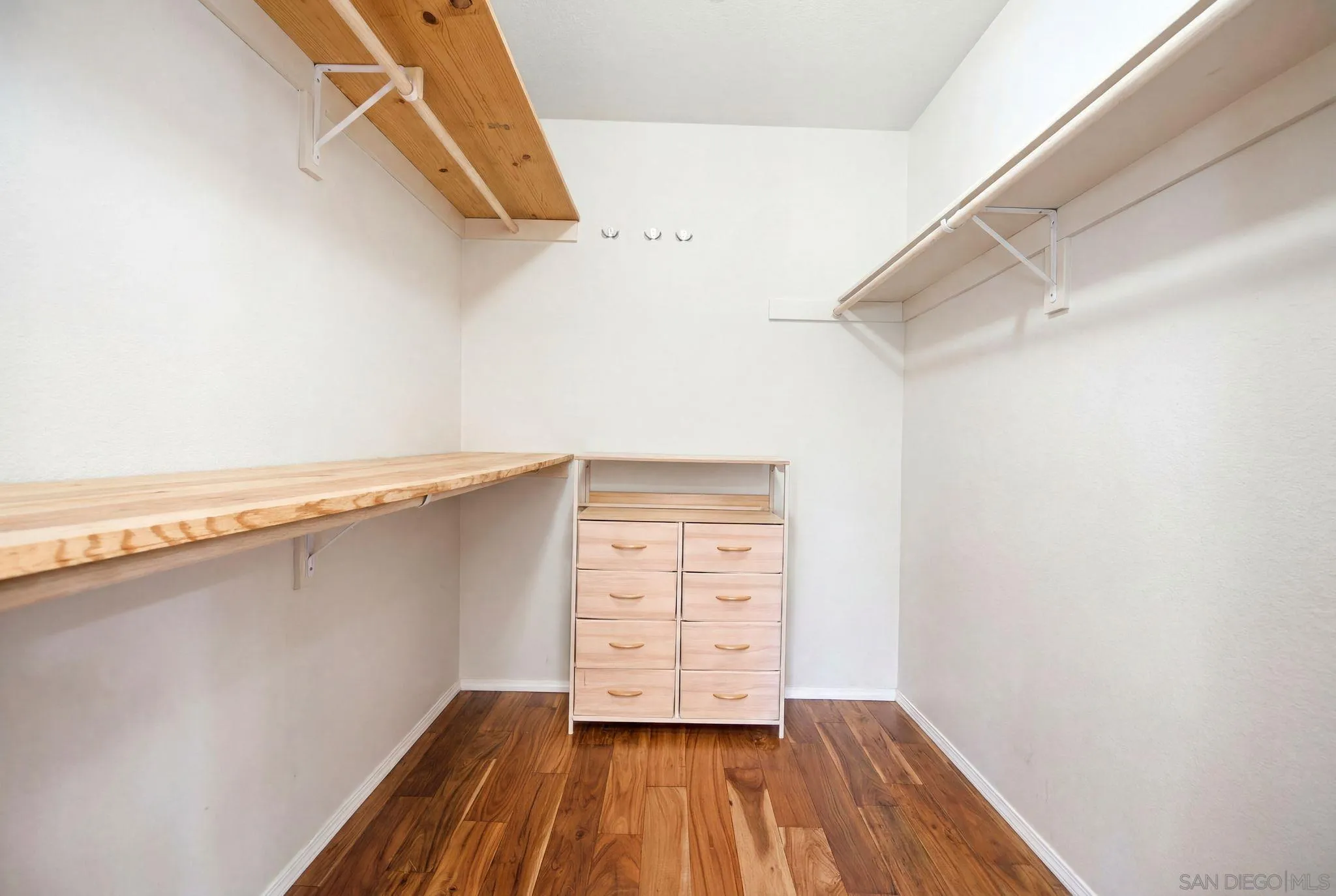 https://cdn.realtyfeed.com/cdn/127/260016816/c964fba5c666934d5db6bff3965138f8.webp