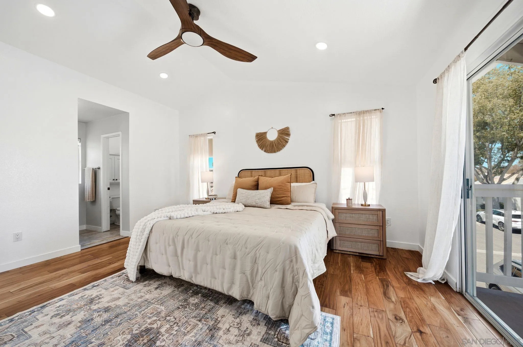https://cdn.realtyfeed.com/cdn/127/260016816/f763d66ae476f7dee31019f37914be14.webp