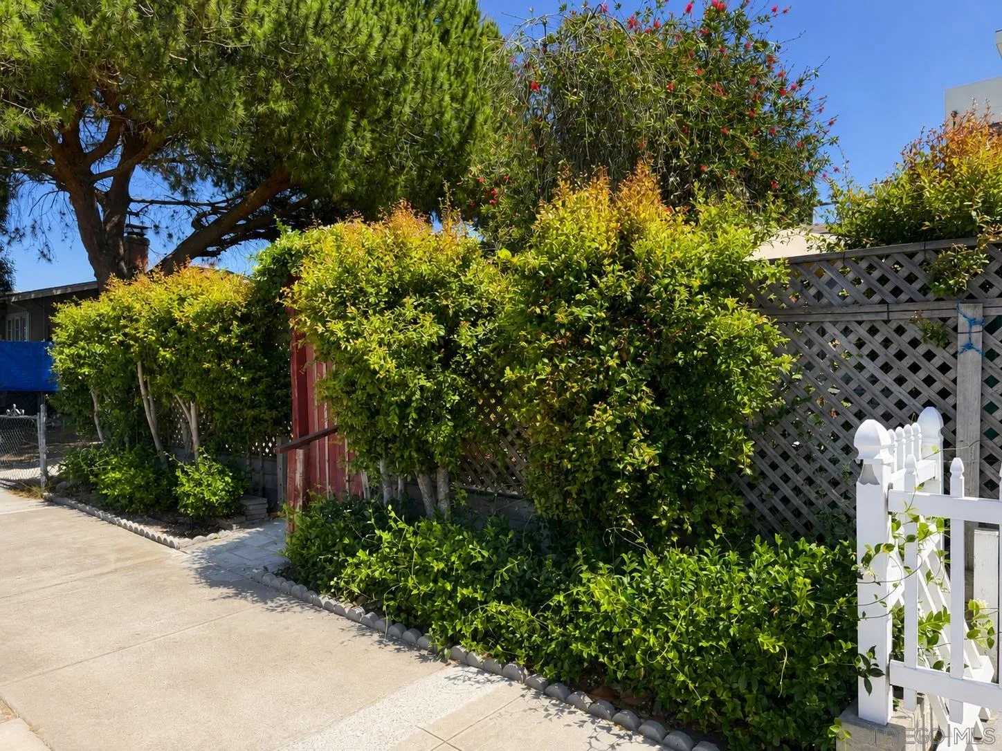 https://cdn.realtyfeed.com/cdn/127/260016817/4477405b7837668caa4575aab971ca83.webp