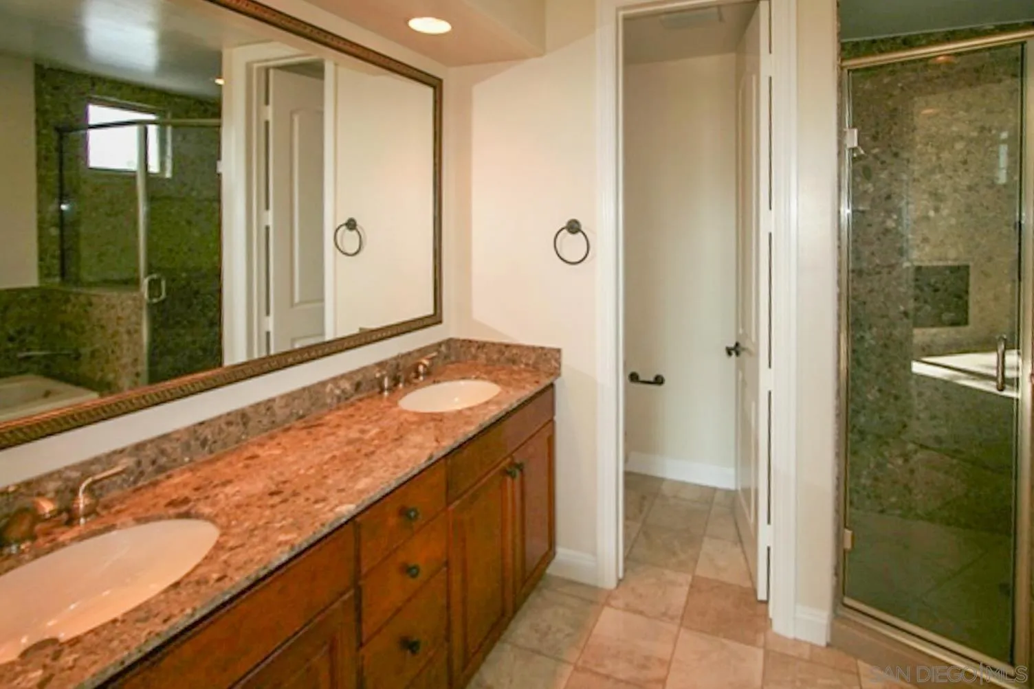https://cdn.realtyfeed.com/cdn/127/260016824/42f94327dd80b952ab4a97cf3bbe6934.webp