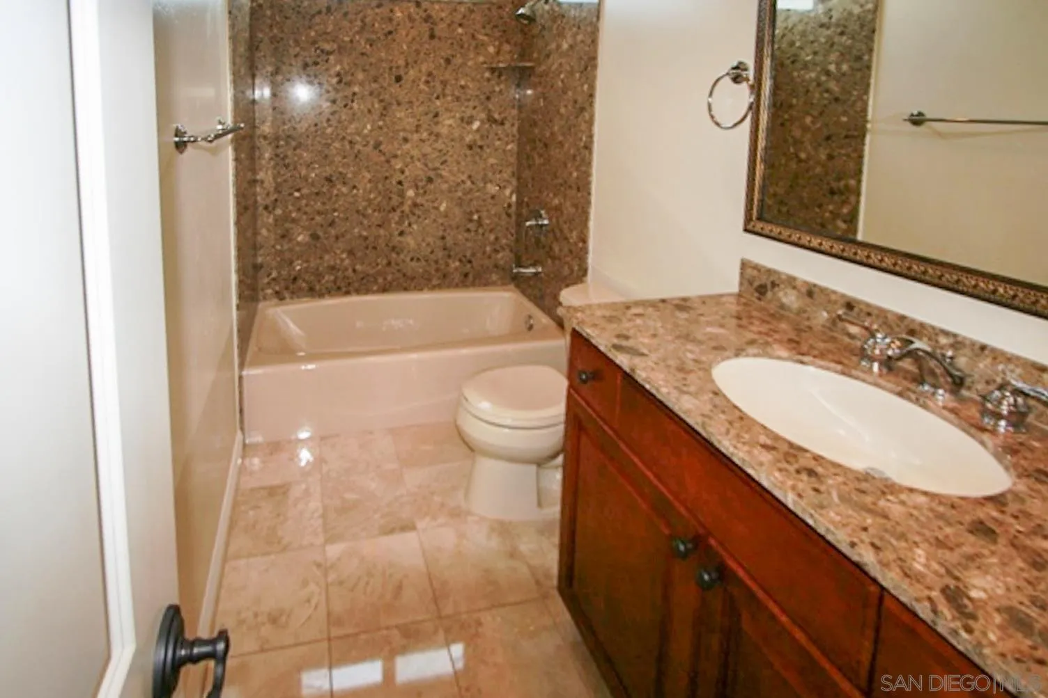 https://cdn.realtyfeed.com/cdn/127/260016824/bbb5fba2f0af593c3c4de2e92c87abb4.webp